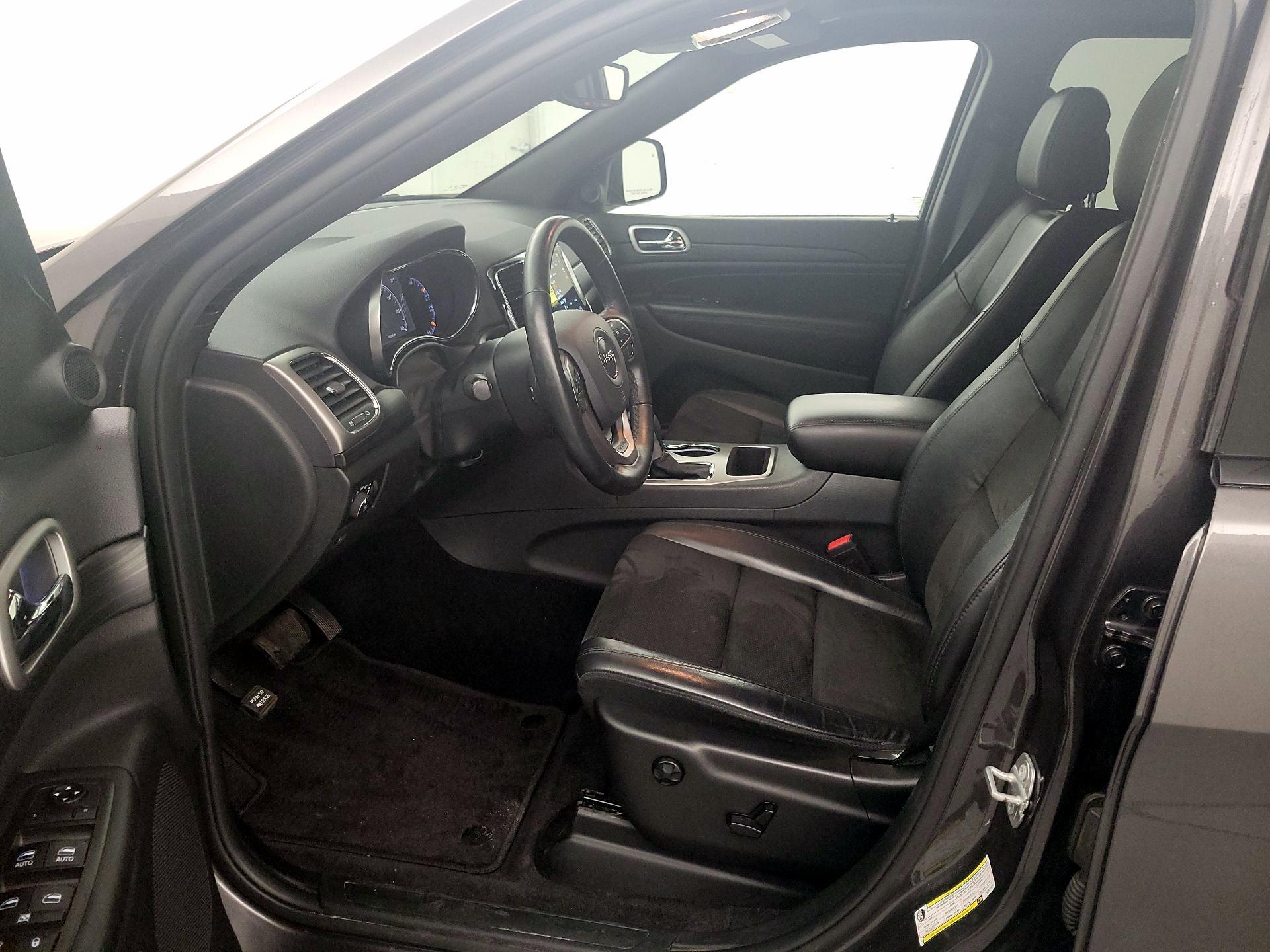 Thumbnail: 2019 Jeep Grand Cherokee - 11
