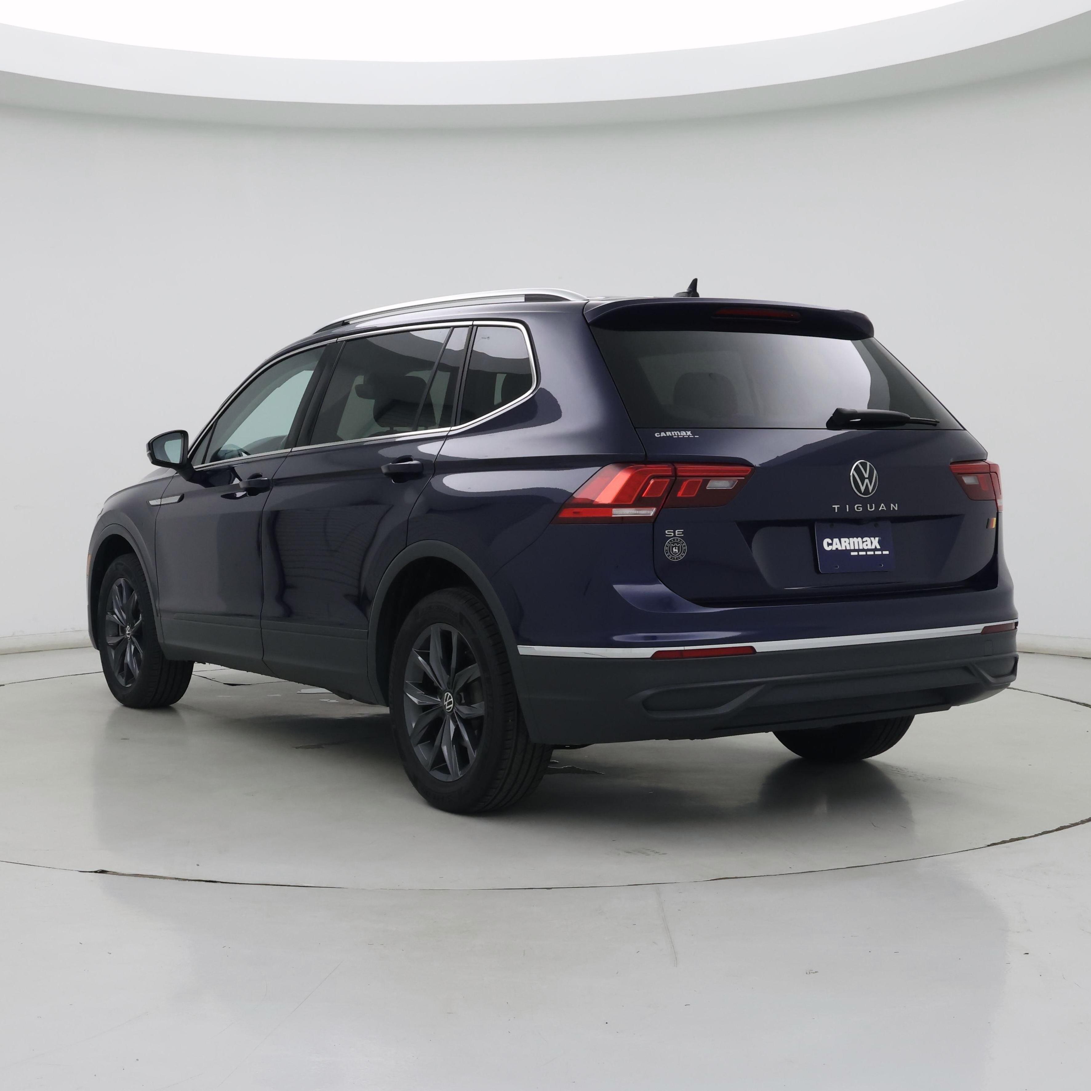 Thumbnail: 2023 Volkswagen Tiguan - 2