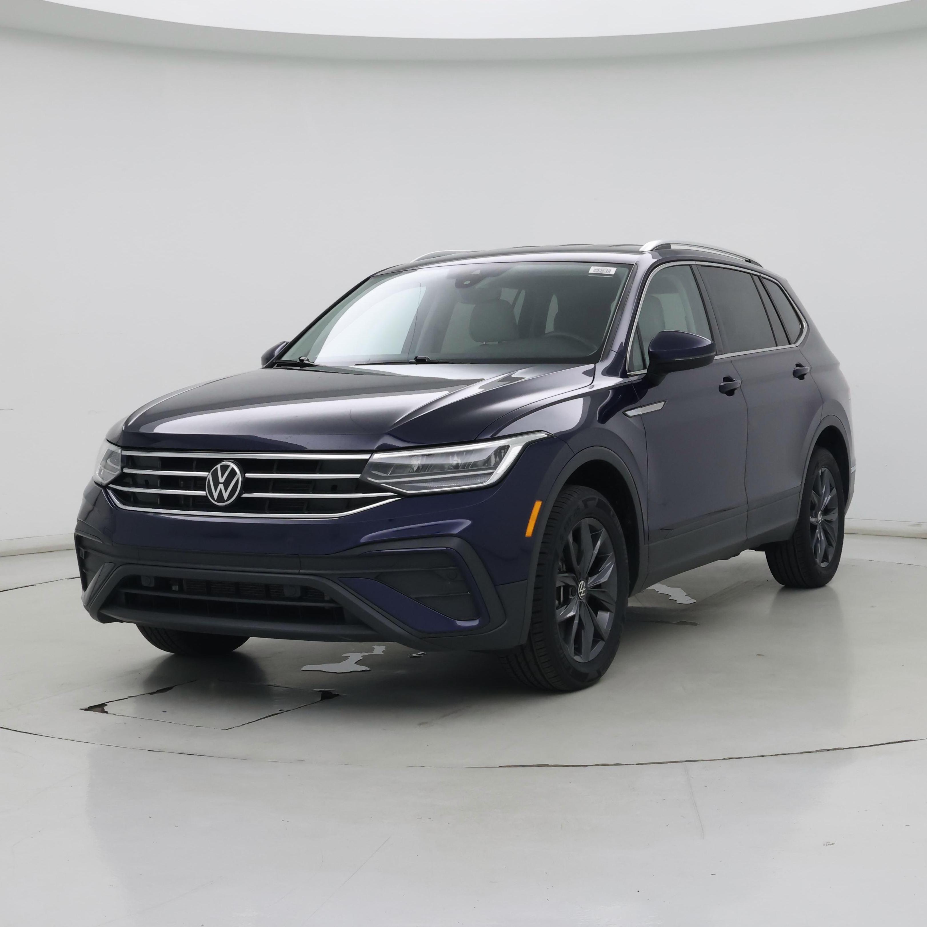 Thumbnail: 2023 Volkswagen Tiguan - 4