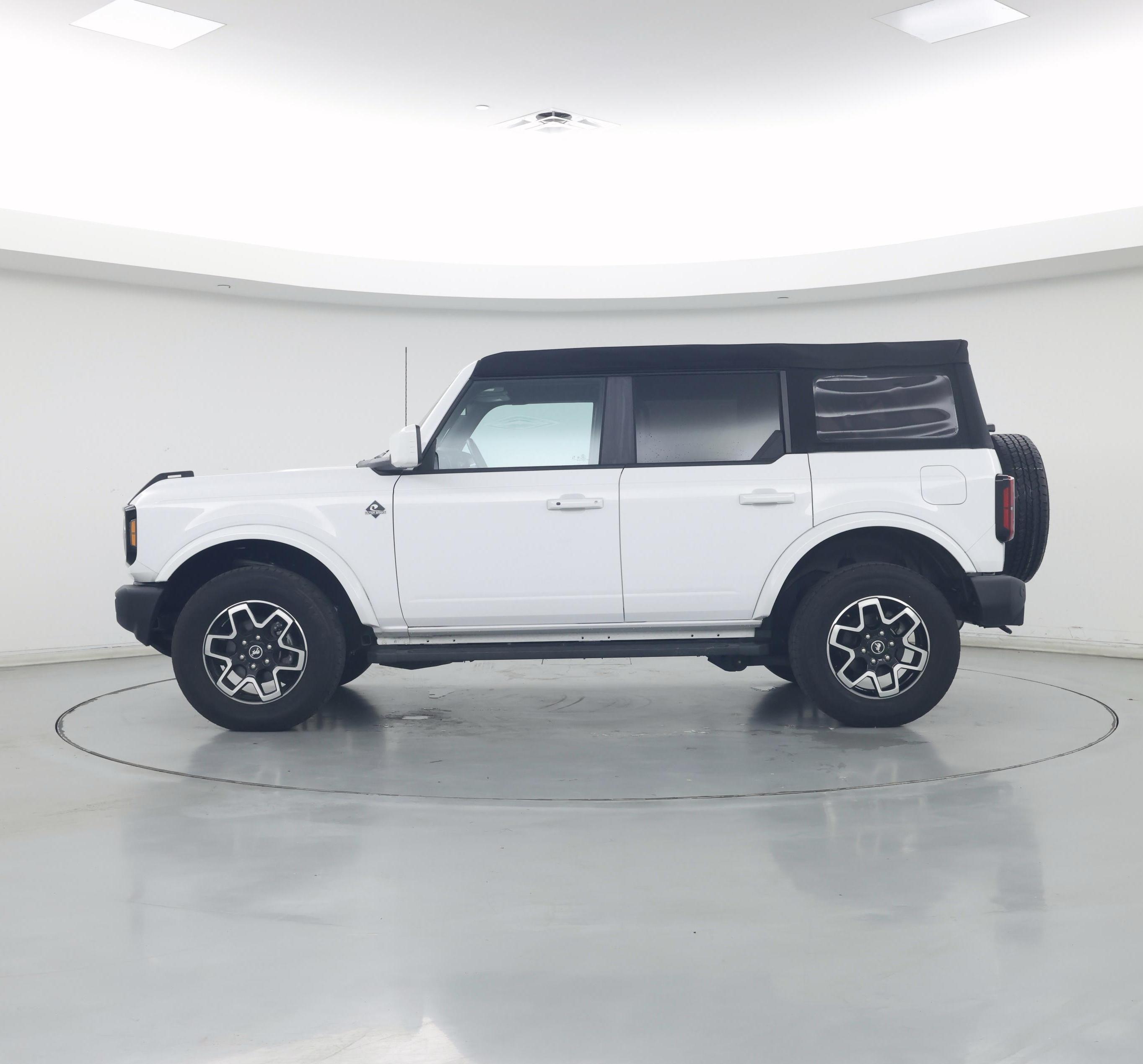 Thumbnail: 2023 Ford Bronco - 3