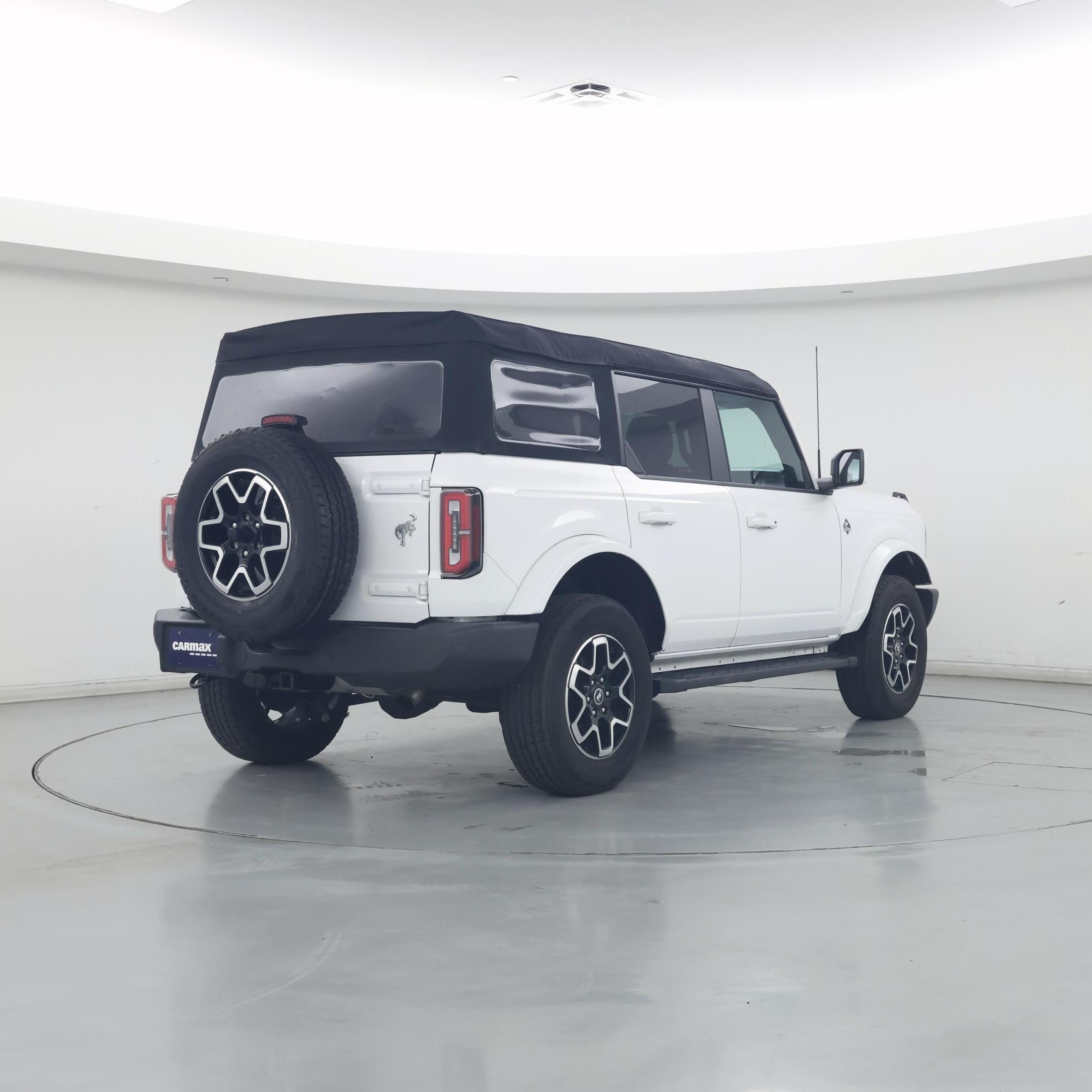 Thumbnail: 2023 Ford Bronco - 8