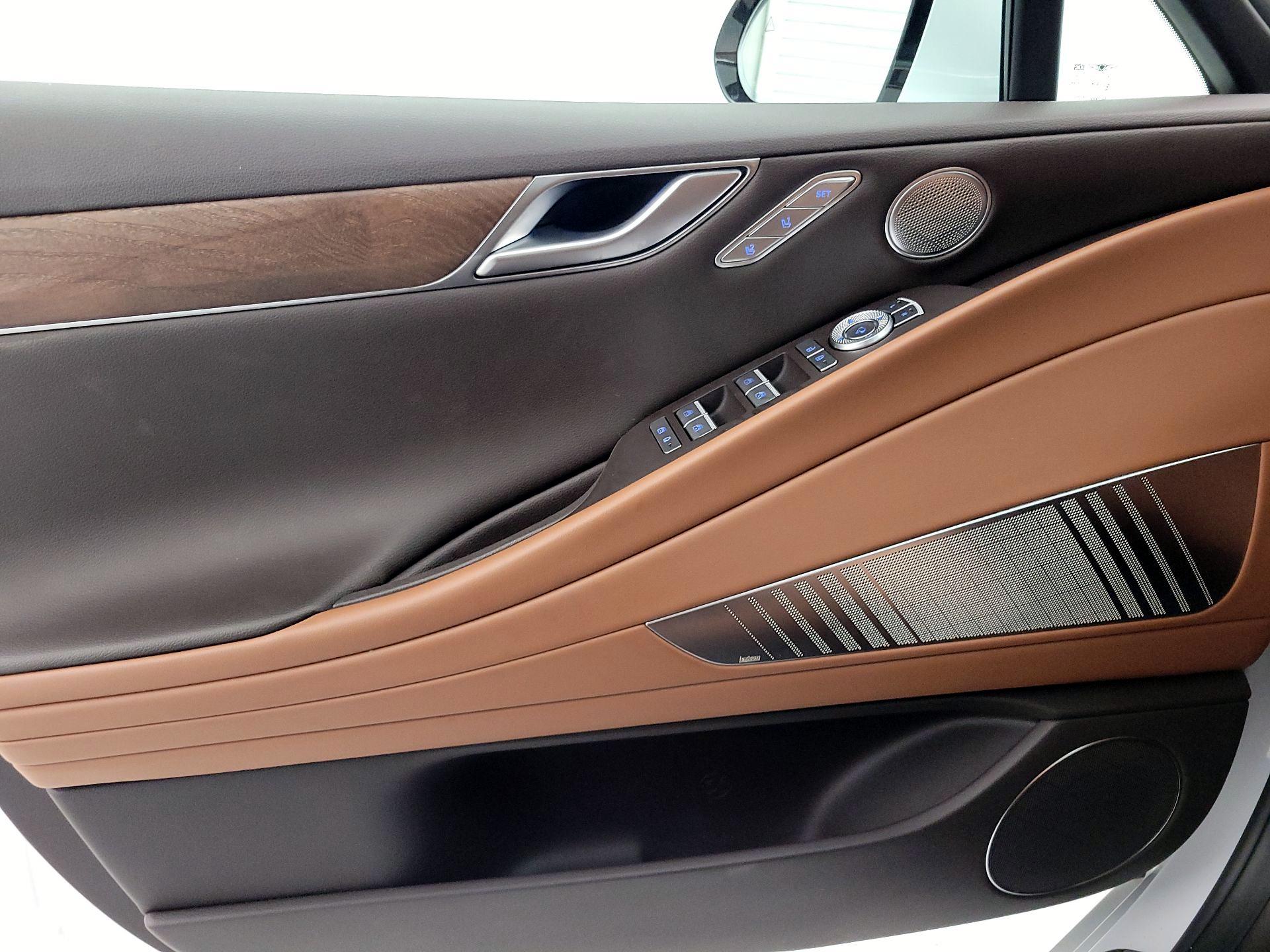 Thumbnail: 2023 Genesis G80 - 12