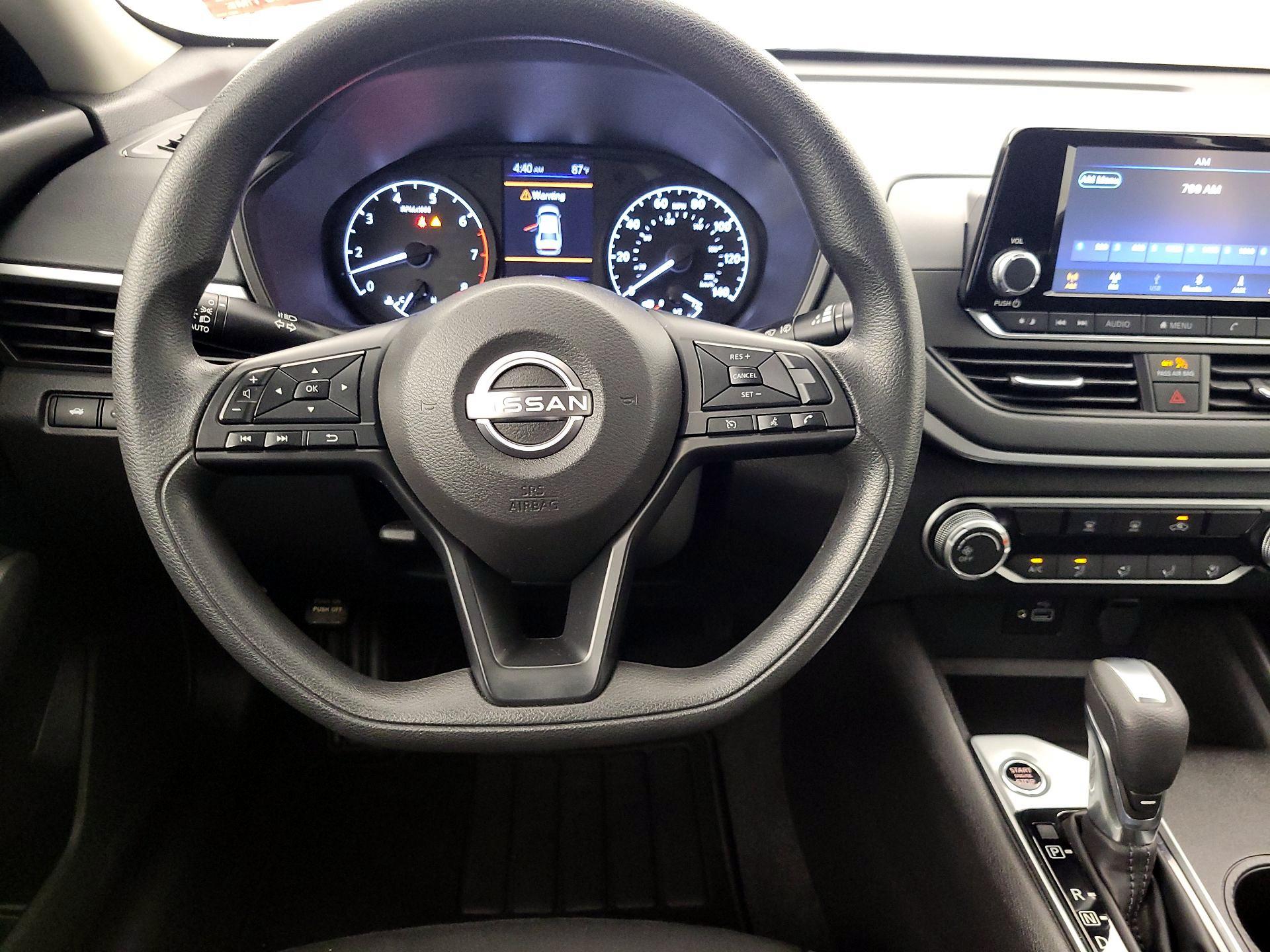 Thumbnail: 2023 Nissan Altima - 10