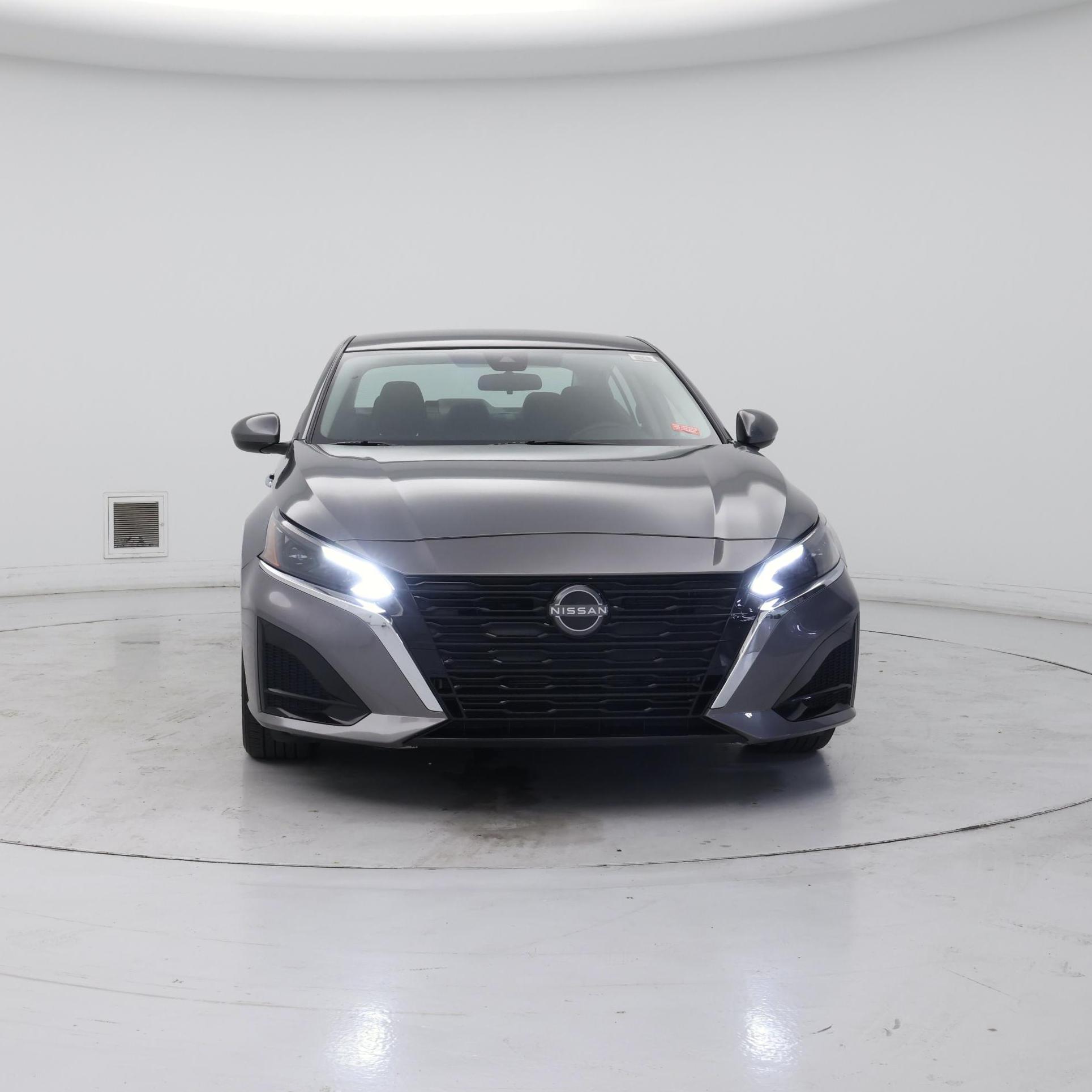 Thumbnail: 2023 Nissan Altima - 5