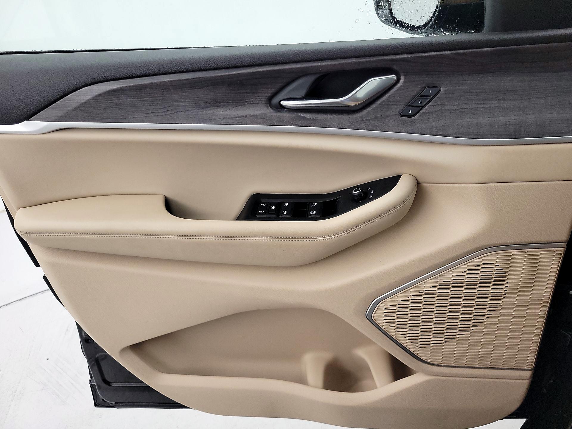 Thumbnail: 2021 Jeep Grand Cherokee L - 12