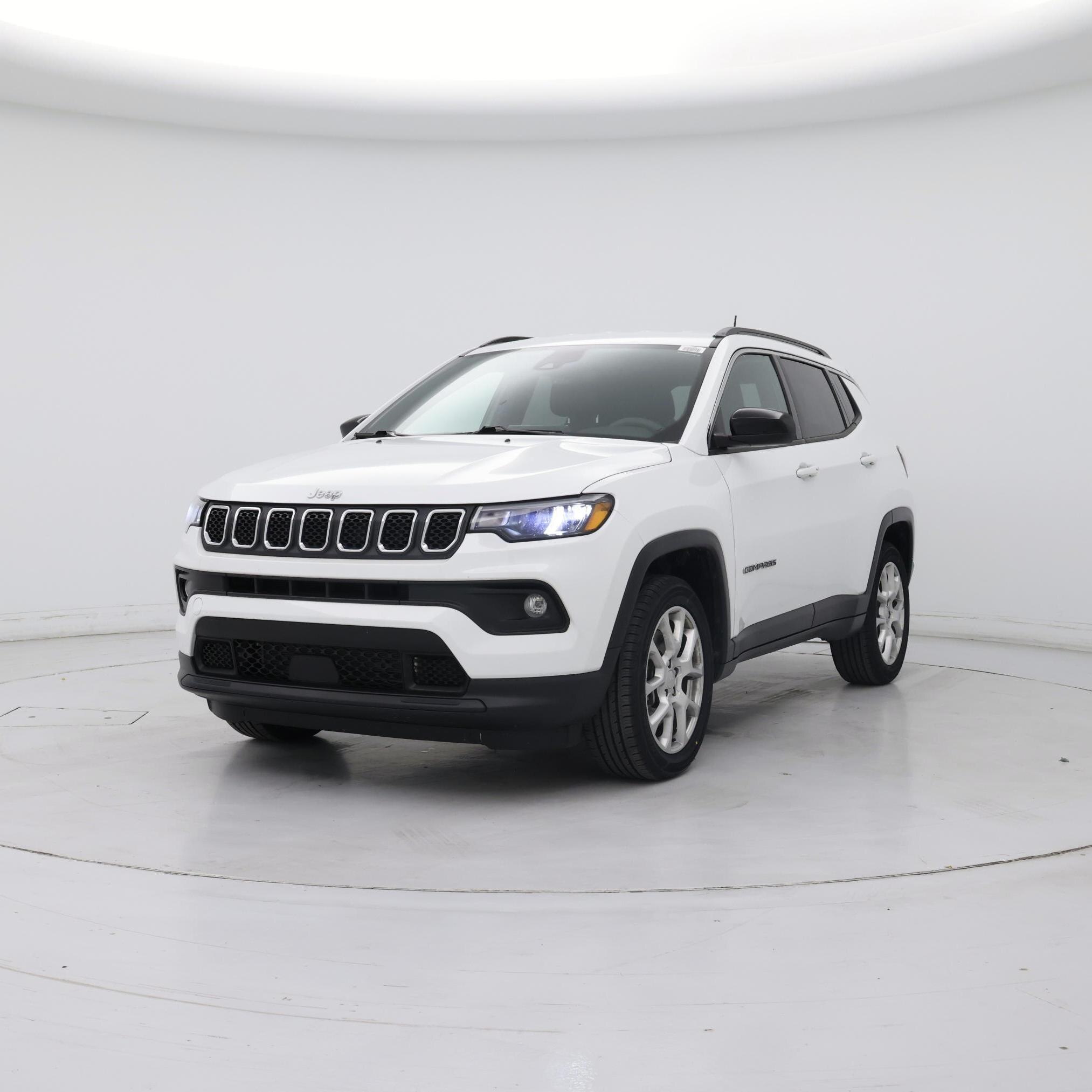 Thumbnail: 2023 Jeep Compass - 4