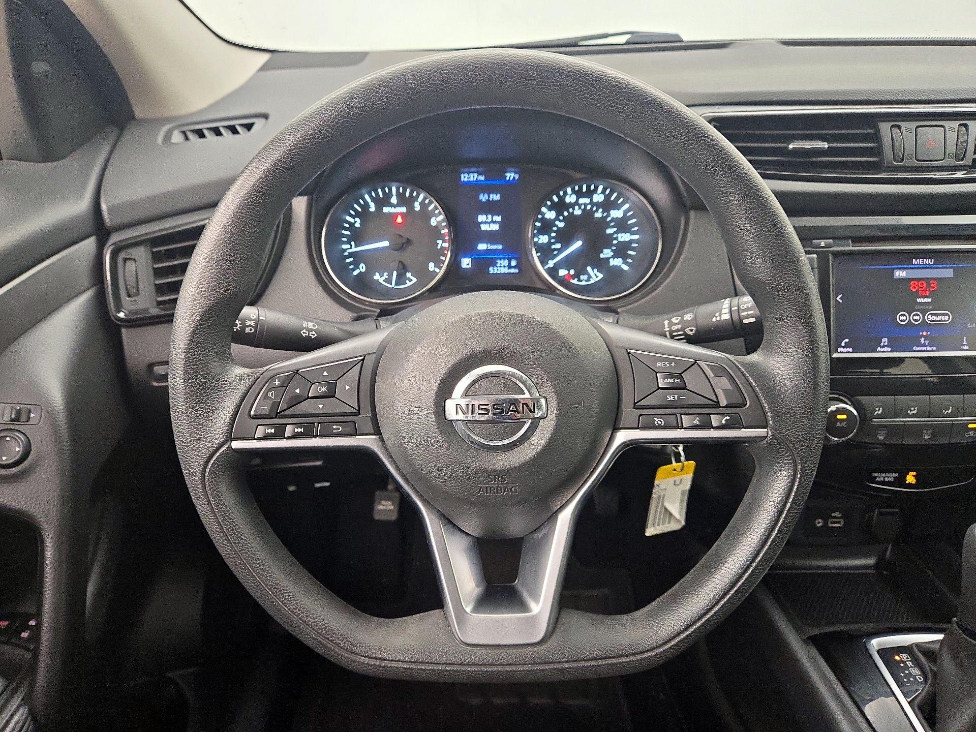 Thumbnail: 2019 Nissan Rogue Sport - 10
