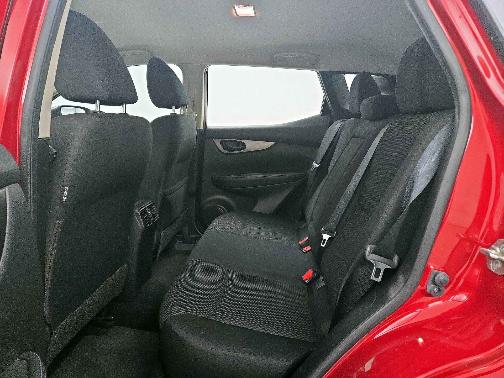 Thumbnail: 2019 Nissan Rogue Sport - 19
