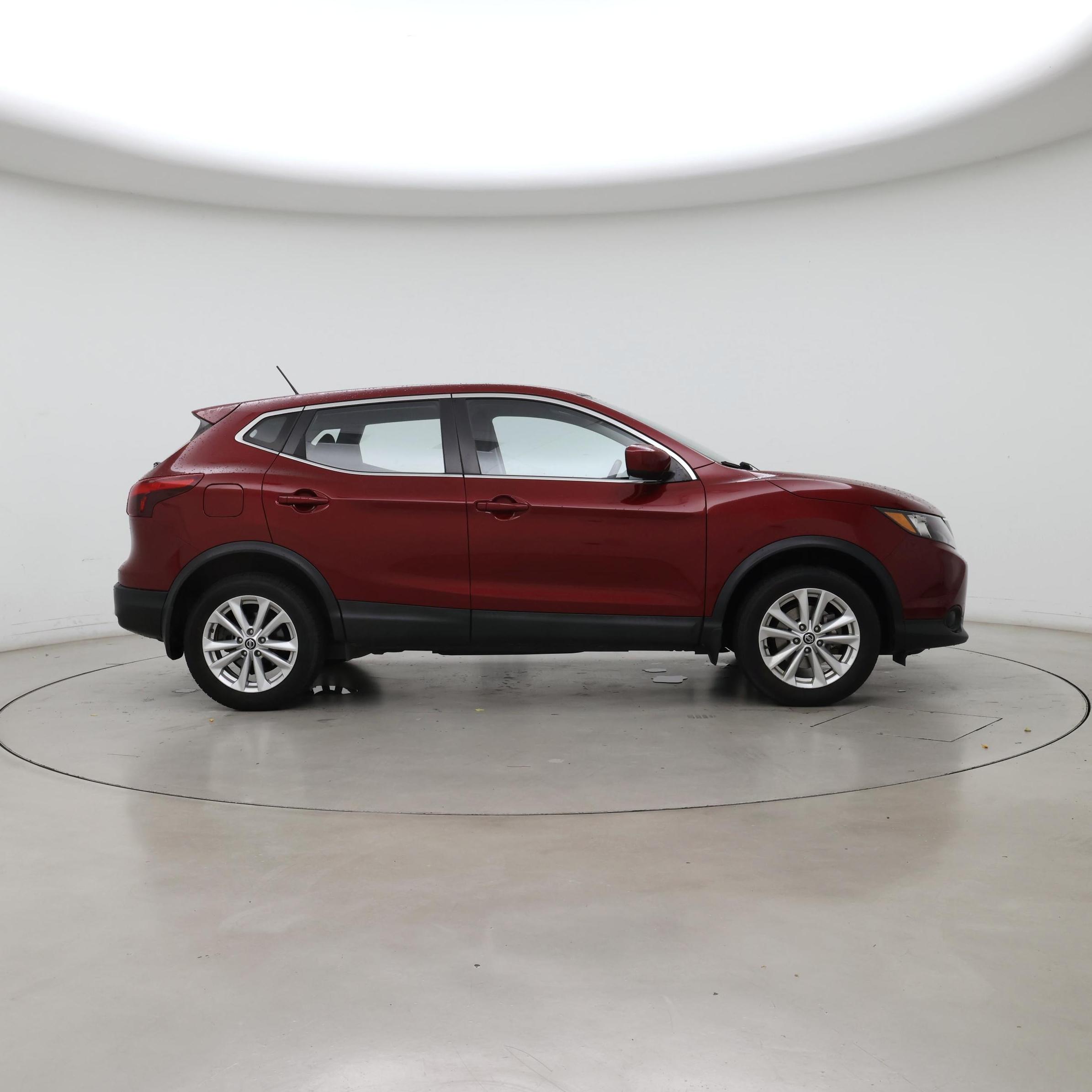 Thumbnail: 2019 Nissan Rogue Sport - 7
