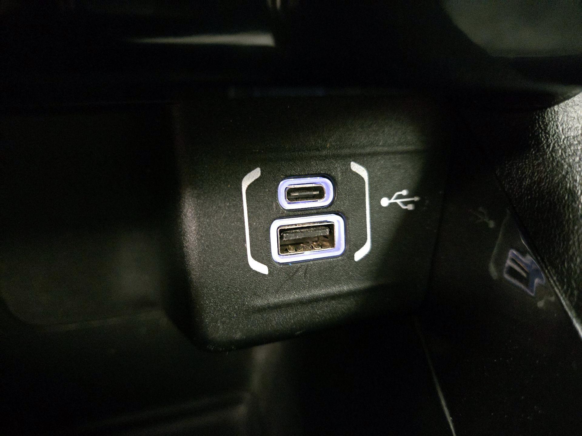 Thumbnail: 2022 Jeep Compass - 18