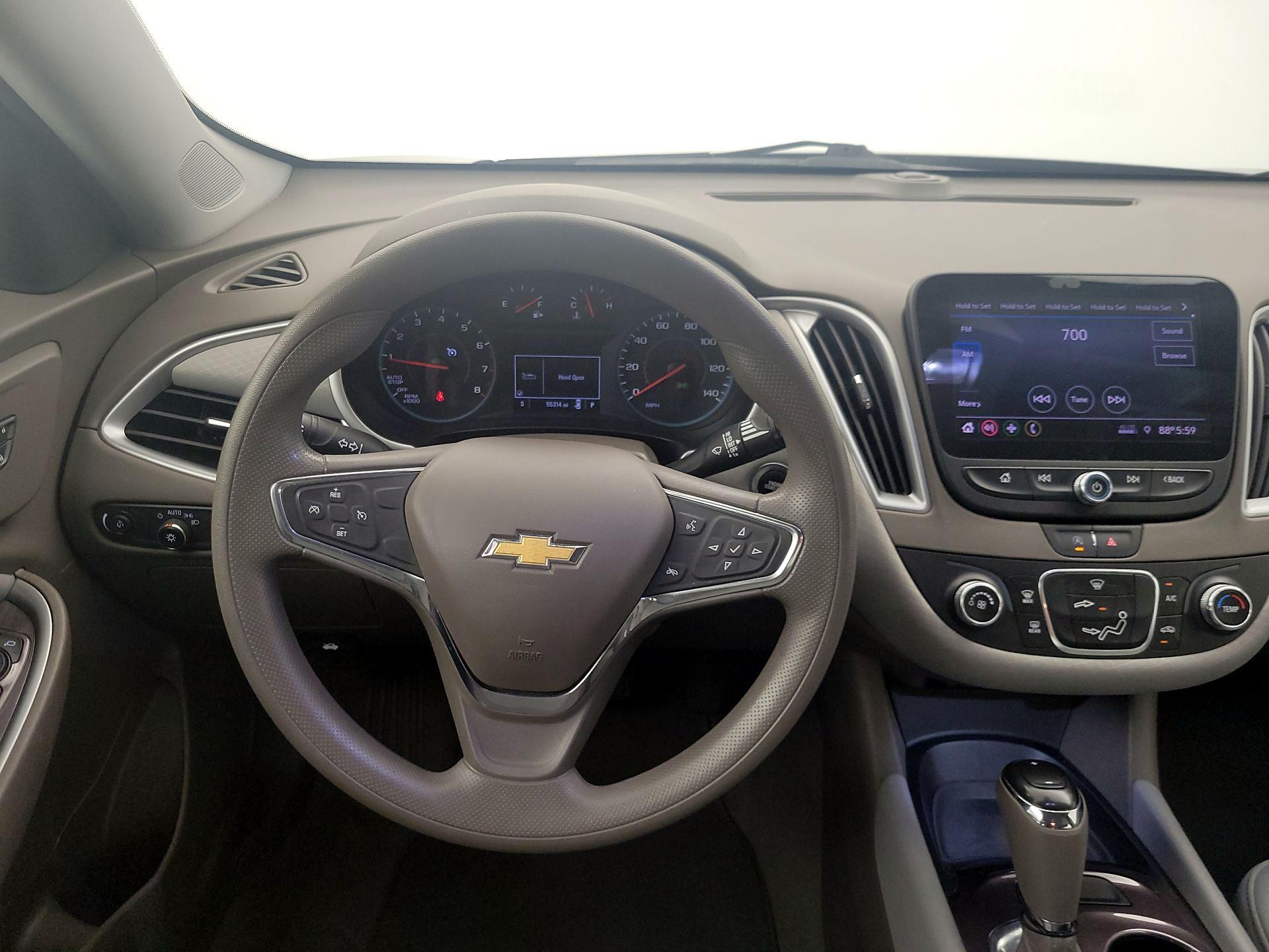 Thumbnail: 2020 Chevrolet Malibu - 10