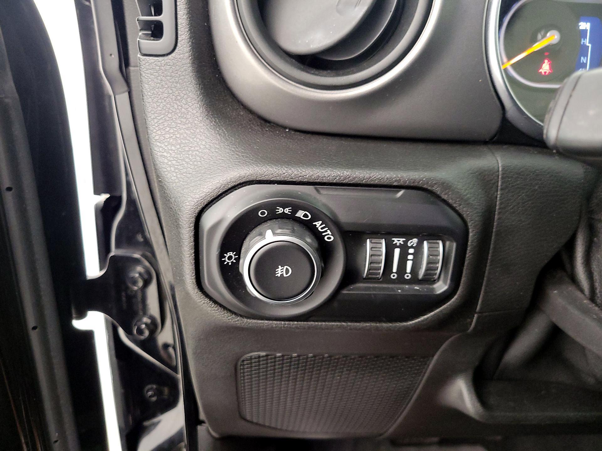 Thumbnail: 2021 Jeep Wrangler - 13