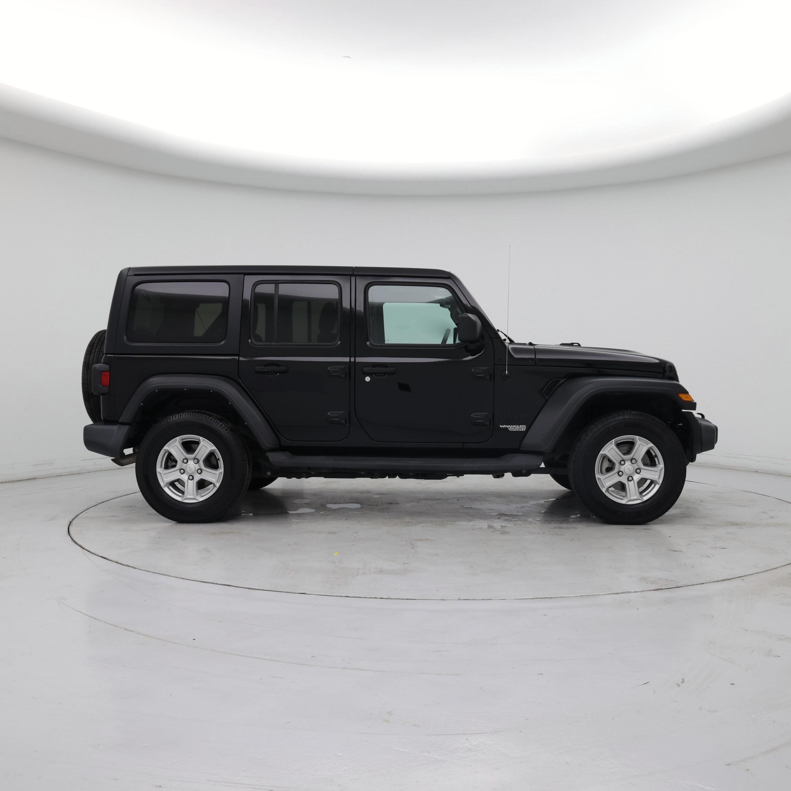 Thumbnail: 2021 Jeep Wrangler - 7