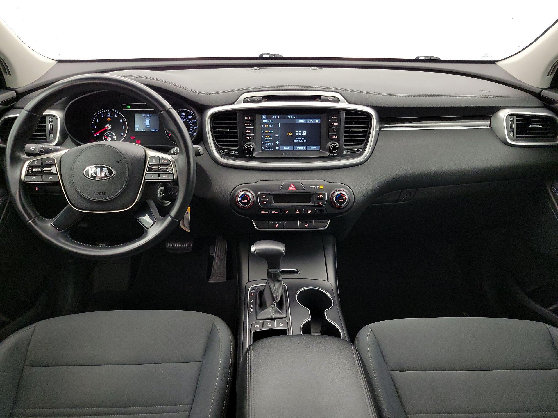 Thumbnail: 2019 Kia Sorento - 9