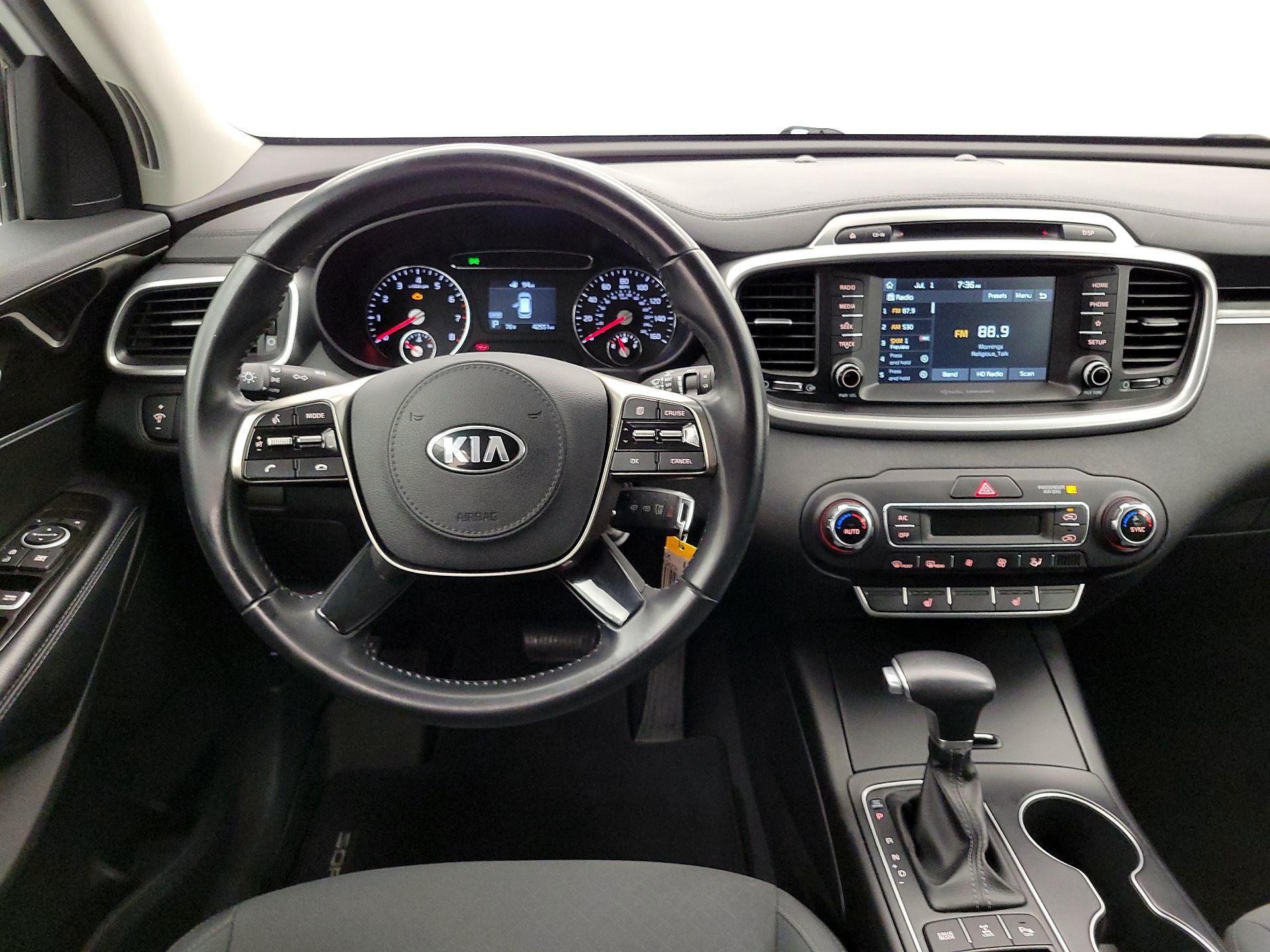 Thumbnail: 2019 Kia Sorento - 10