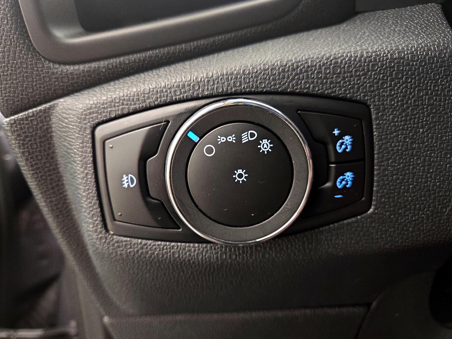 Thumbnail: 2019 Ford EcoSport - 13