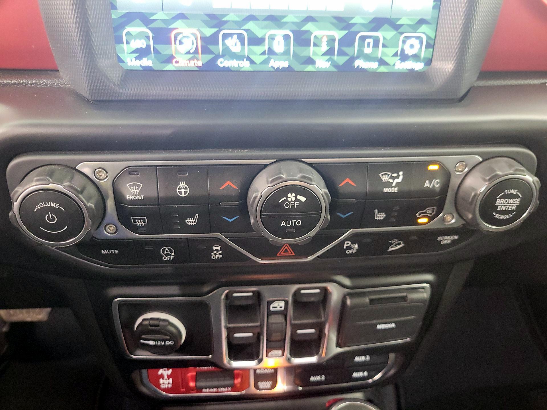 Thumbnail: 2021 Jeep Wrangler - 15