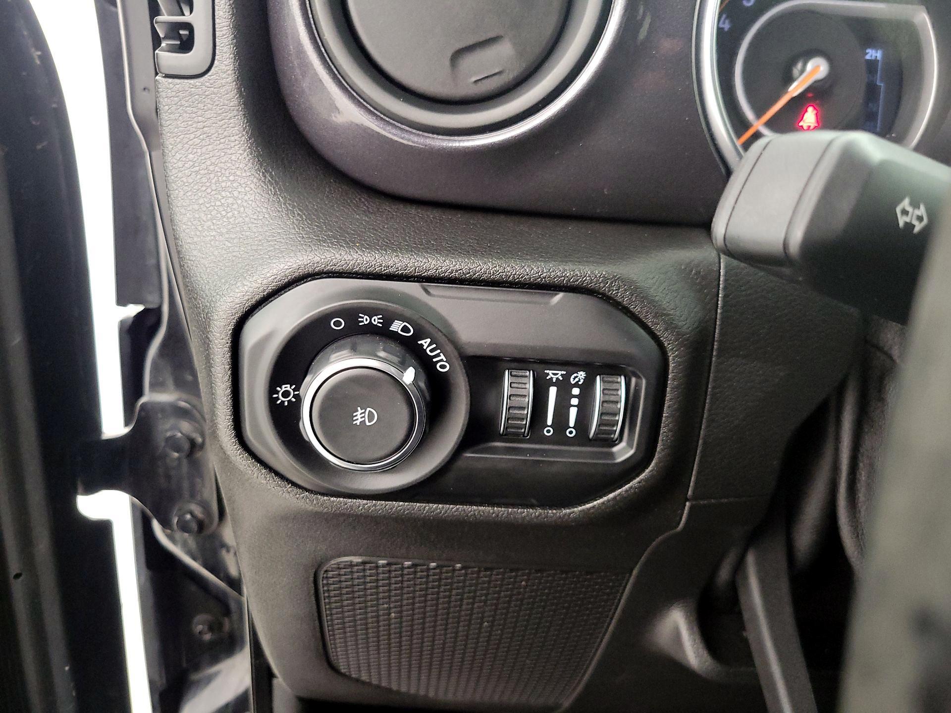 Thumbnail: 2021 Jeep Wrangler - 13