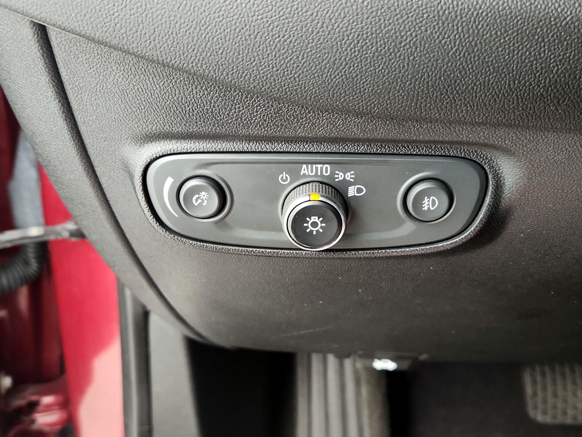 Thumbnail: 2019 Chevrolet Equinox - 13