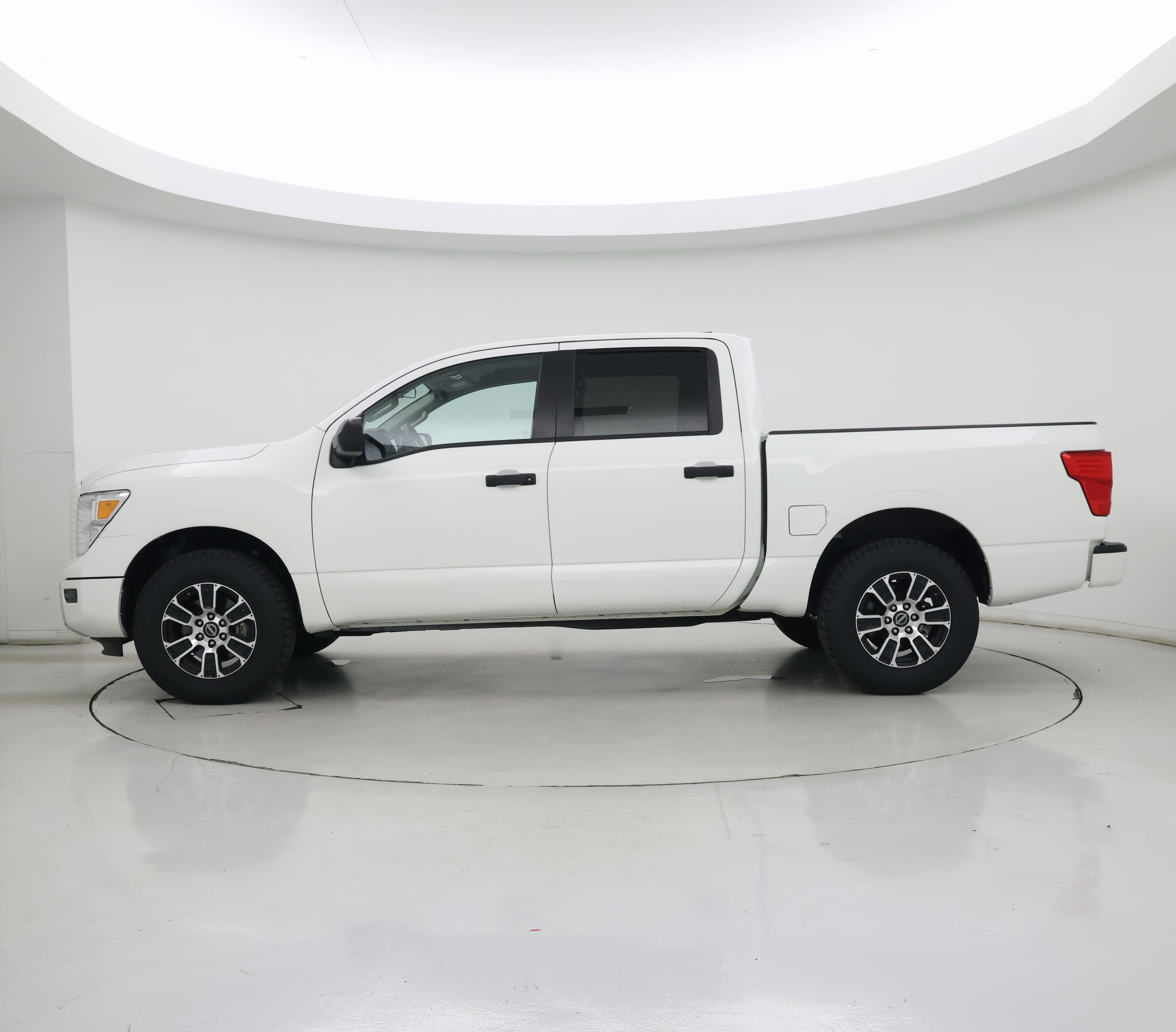 Thumbnail: 2023 Nissan Titan - 3
