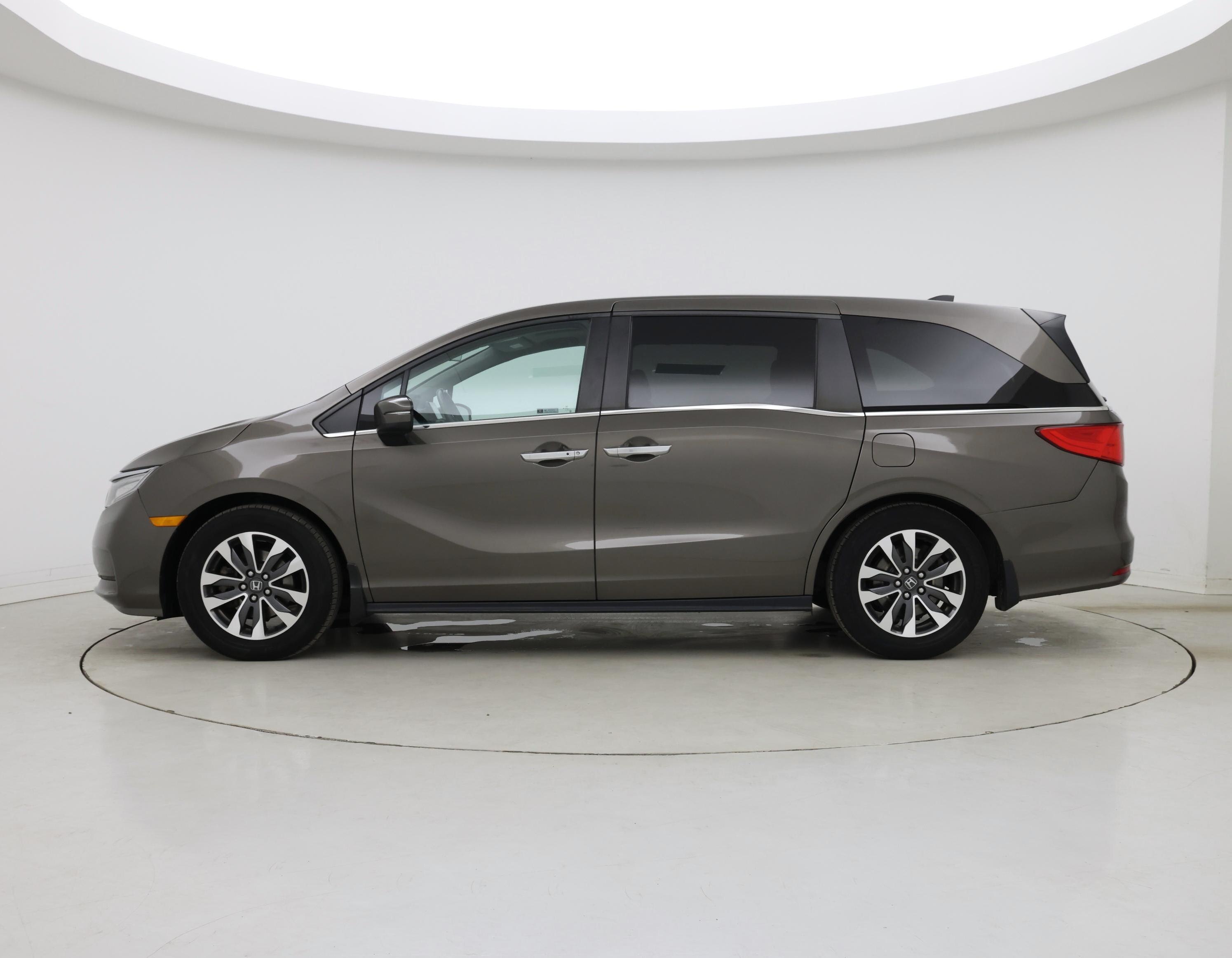 Thumbnail: 2021 Honda Odyssey - 3