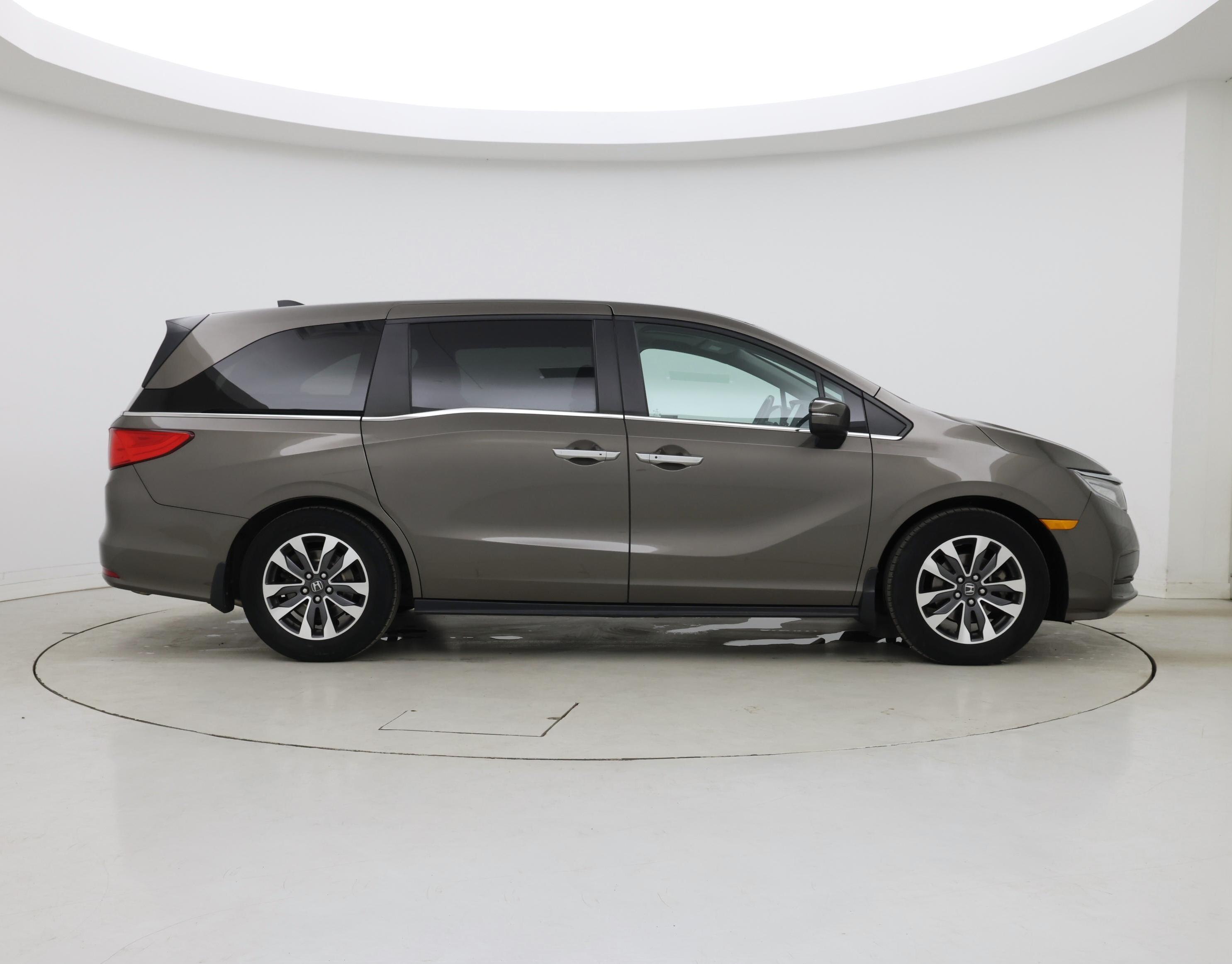 Thumbnail: 2021 Honda Odyssey - 7