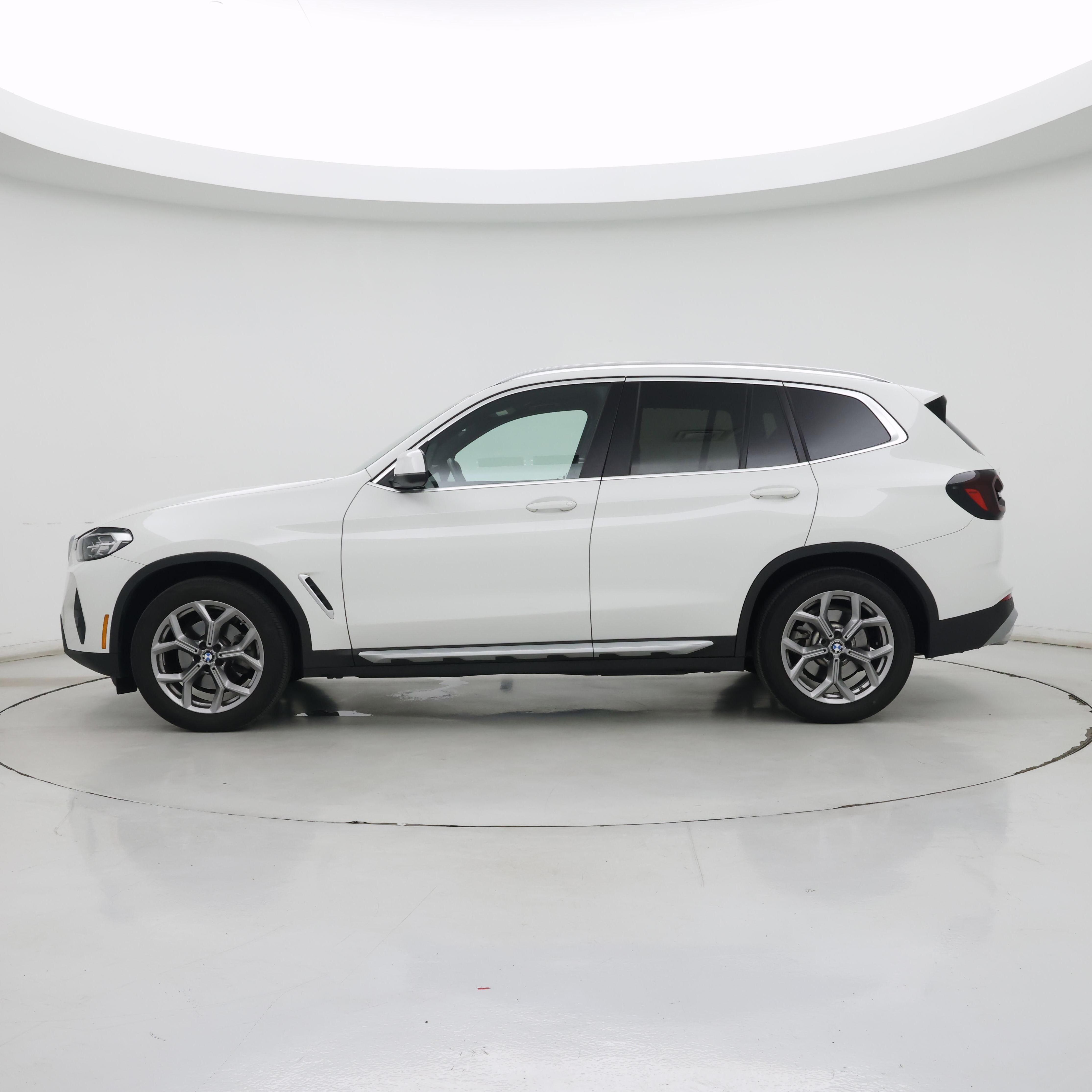 Thumbnail: 2023 BMW X3 - 3