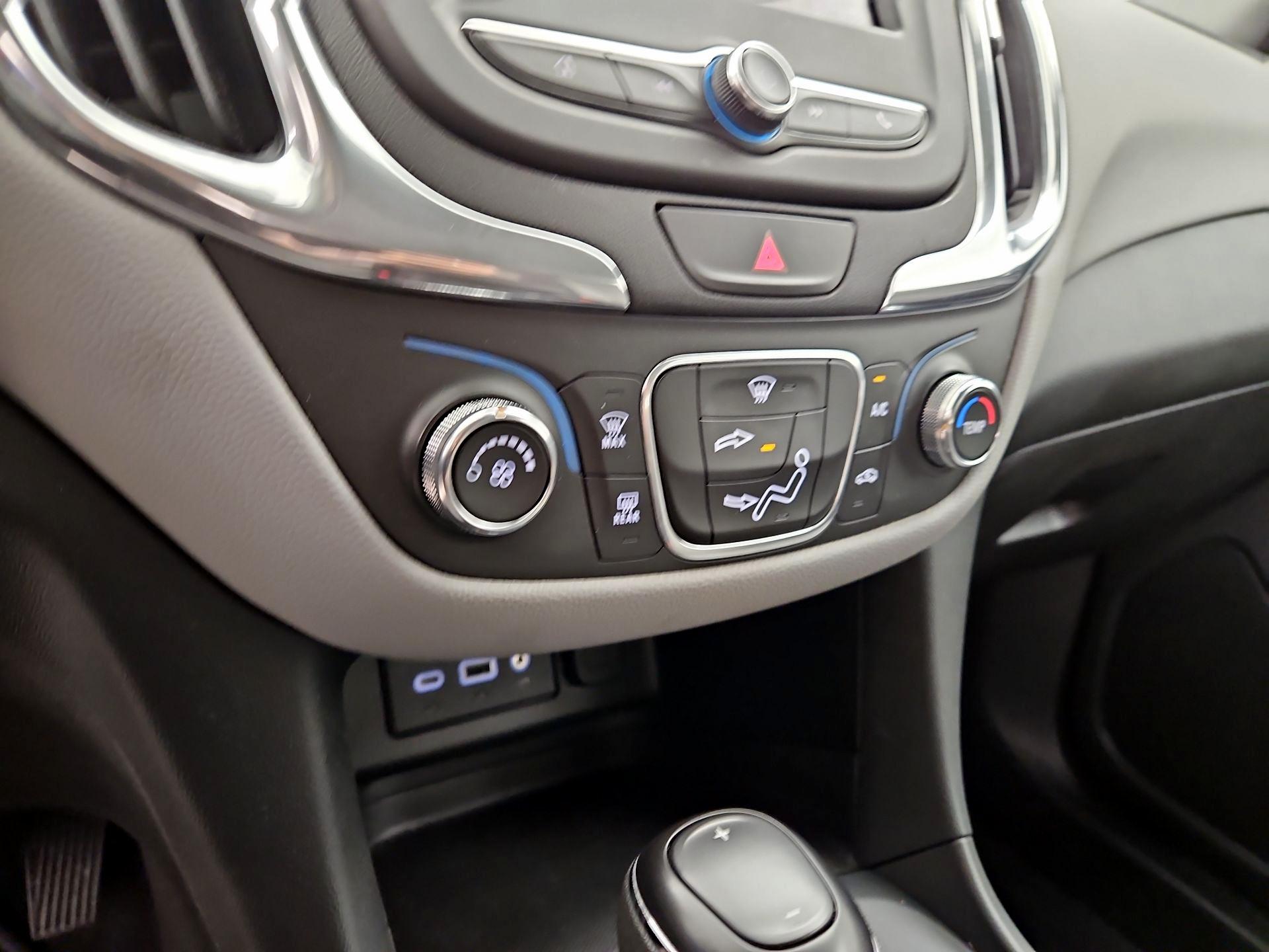 Thumbnail: 2020 Chevrolet Equinox - 16