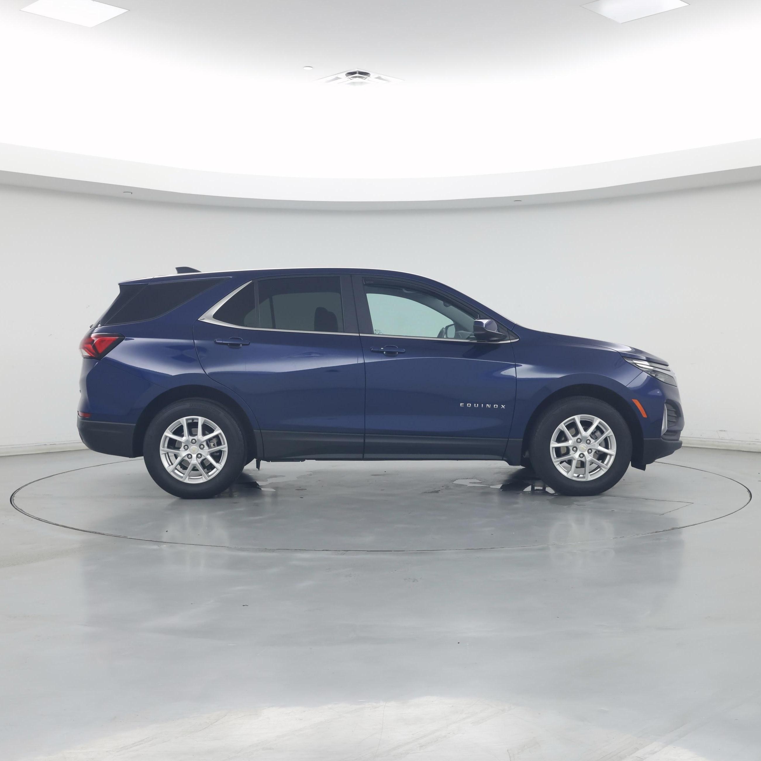 Thumbnail: 2022 Chevrolet Equinox - 7