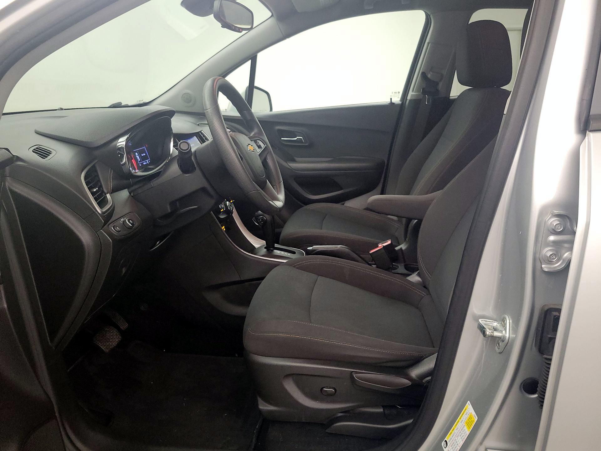 Thumbnail: 2020 Chevrolet Trax - 11