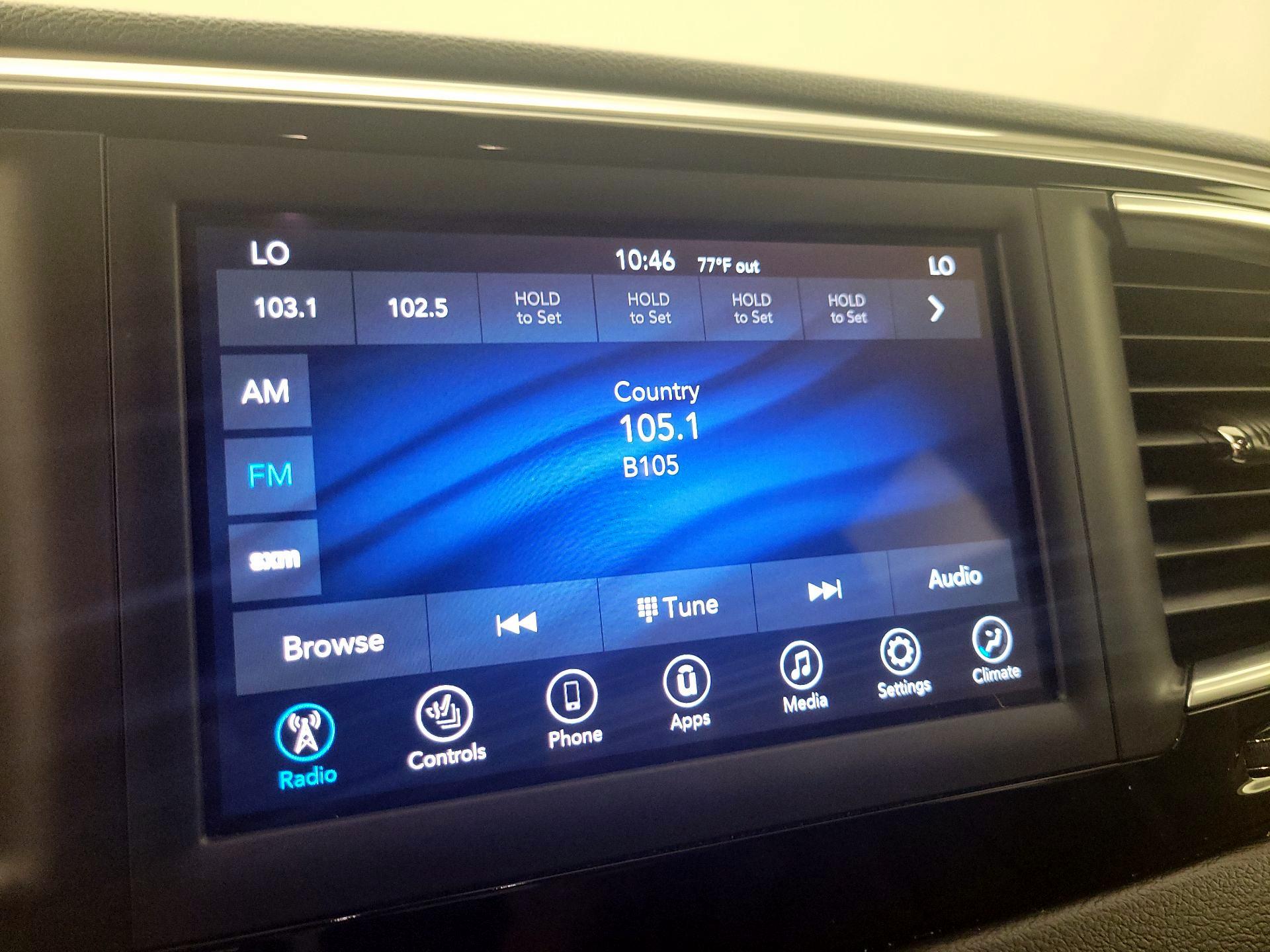 Thumbnail: 2019 Chrysler Pacifica - 15