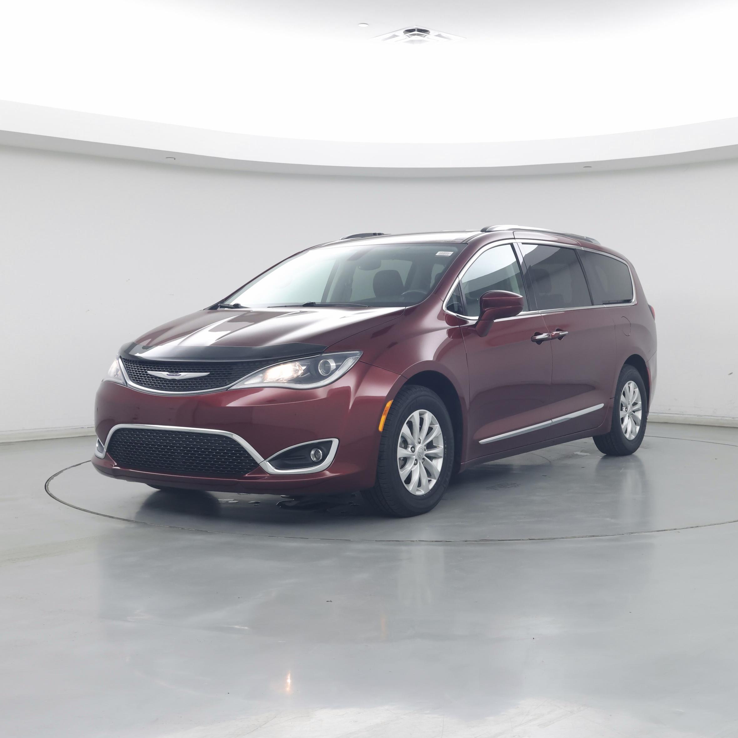 Thumbnail: 2019 Chrysler Pacifica - 4