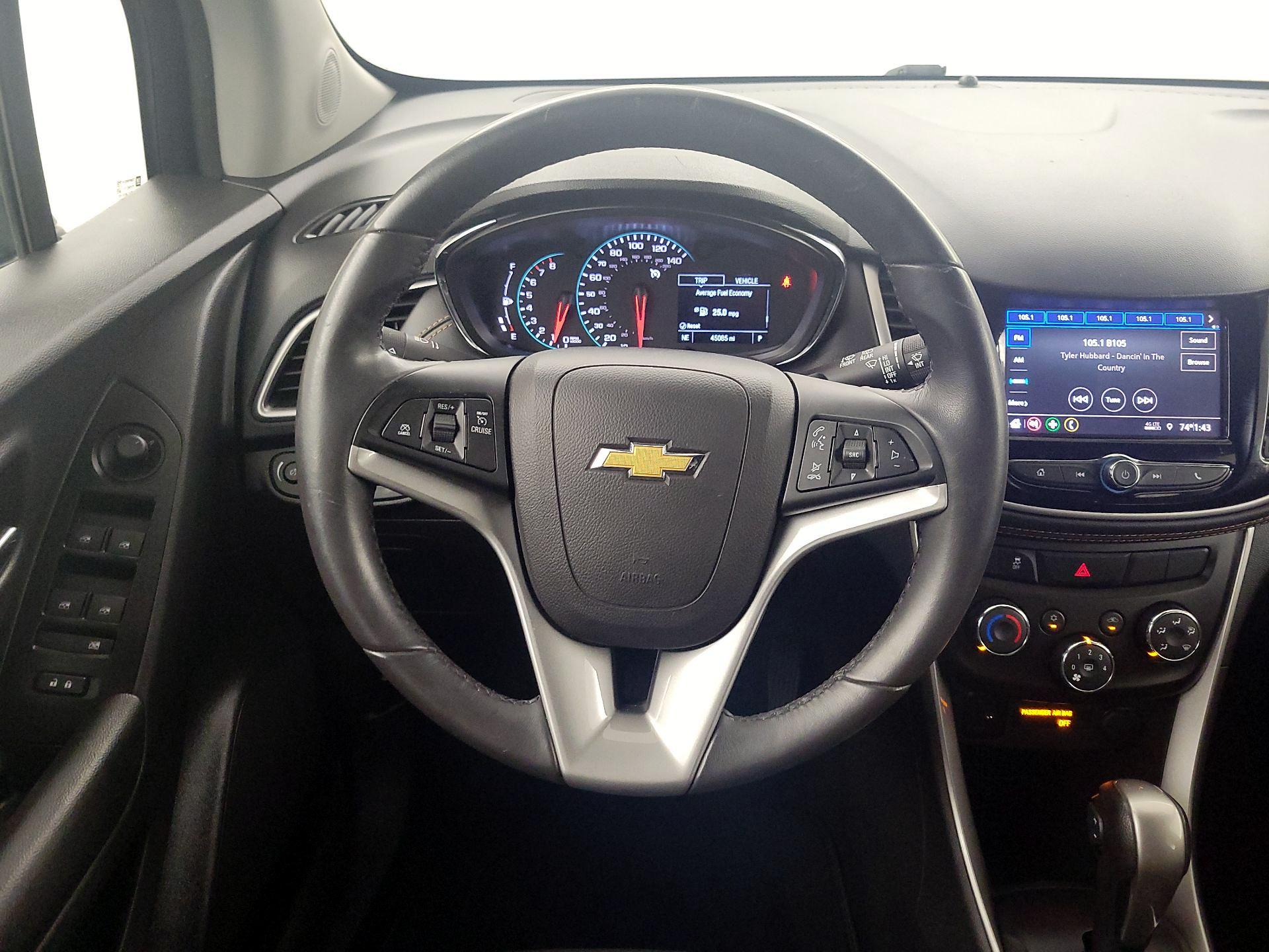 Thumbnail: 2021 Chevrolet Trax - 10