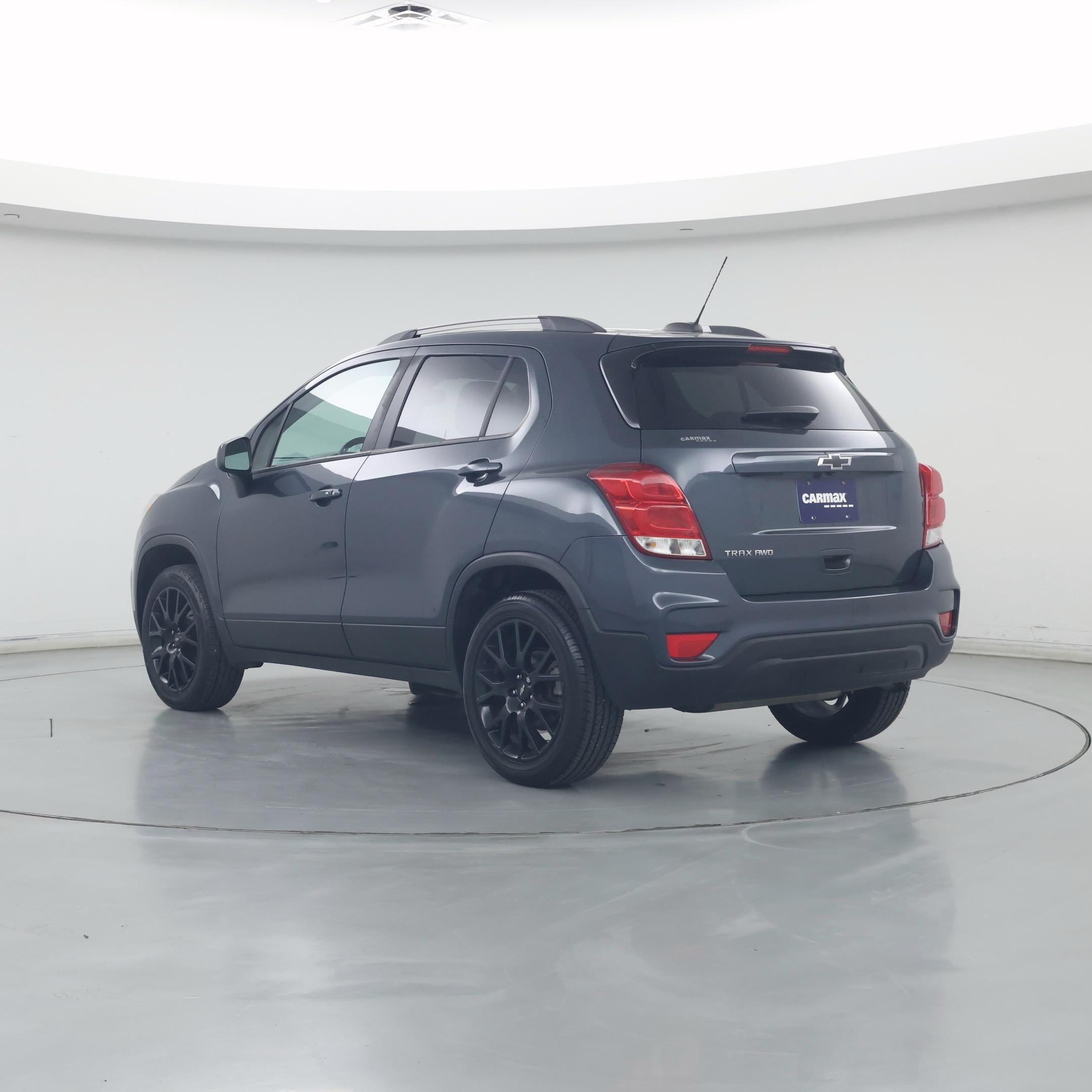 Thumbnail: 2021 Chevrolet Trax - 2