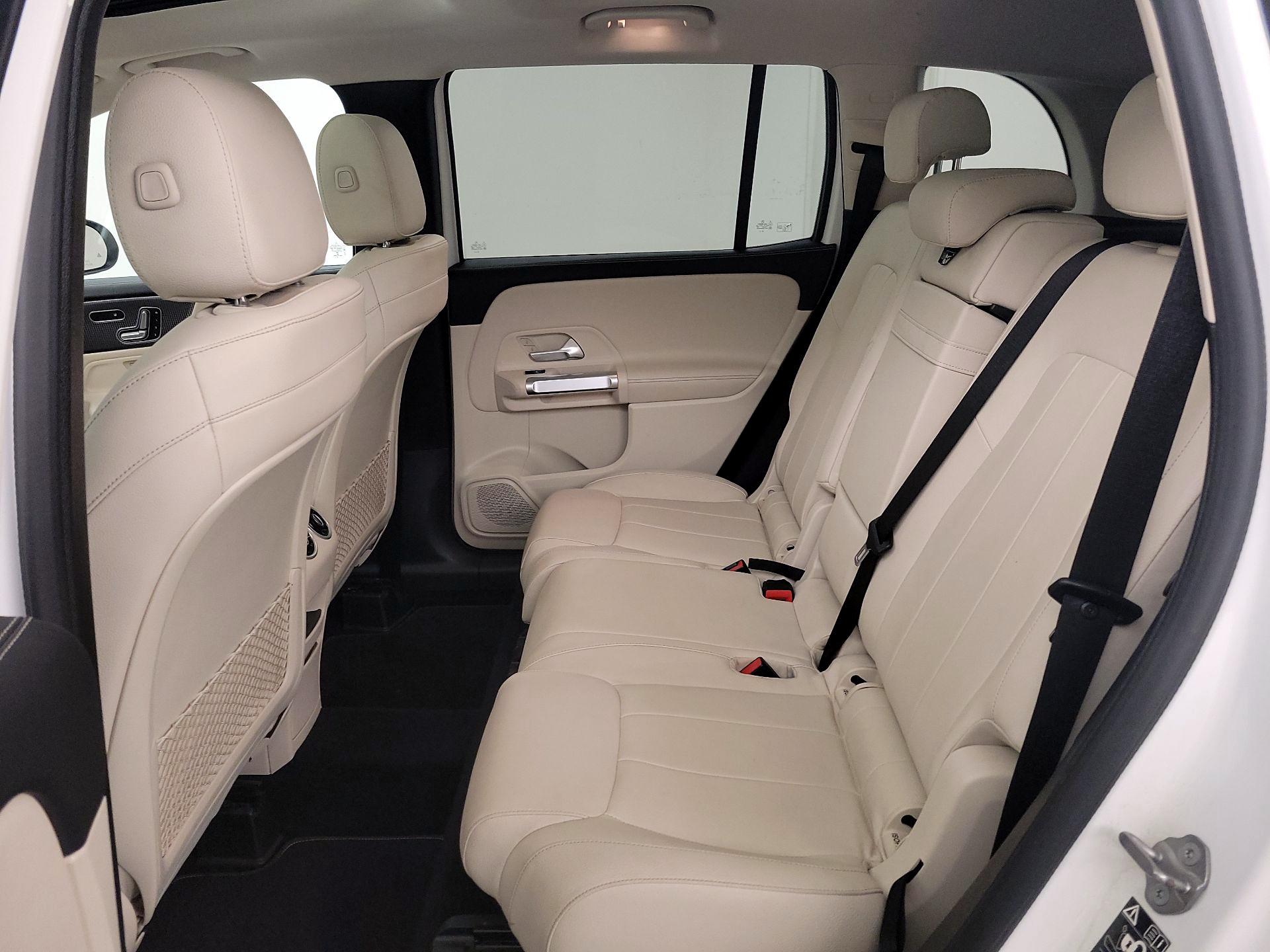 Thumbnail: 2020 Mercedes-Benz GLB - 20