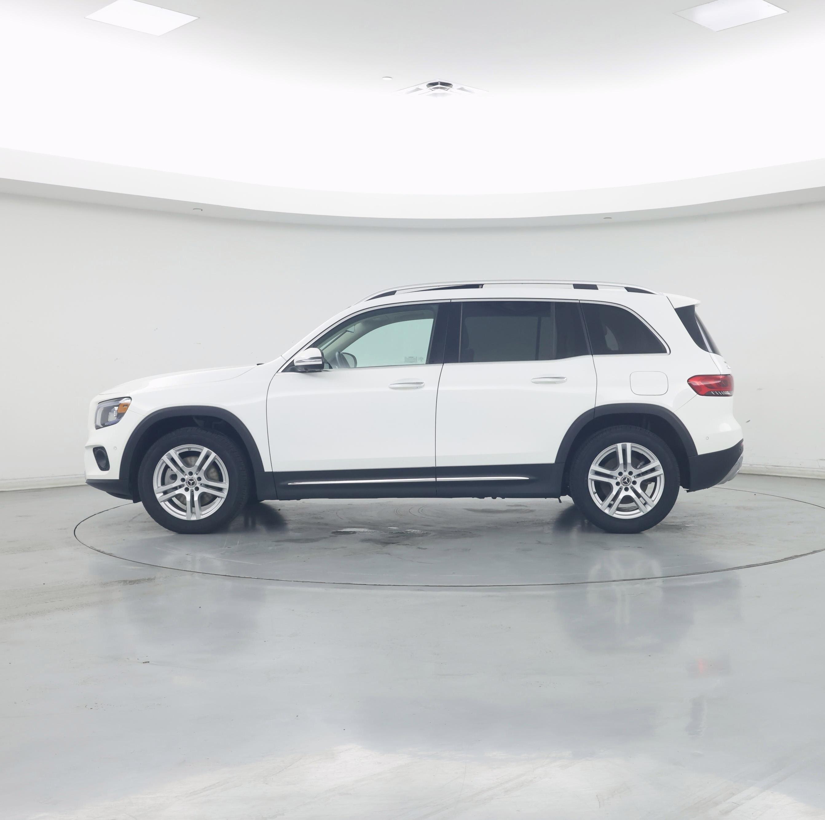 Thumbnail: 2020 Mercedes-Benz GLB - 3