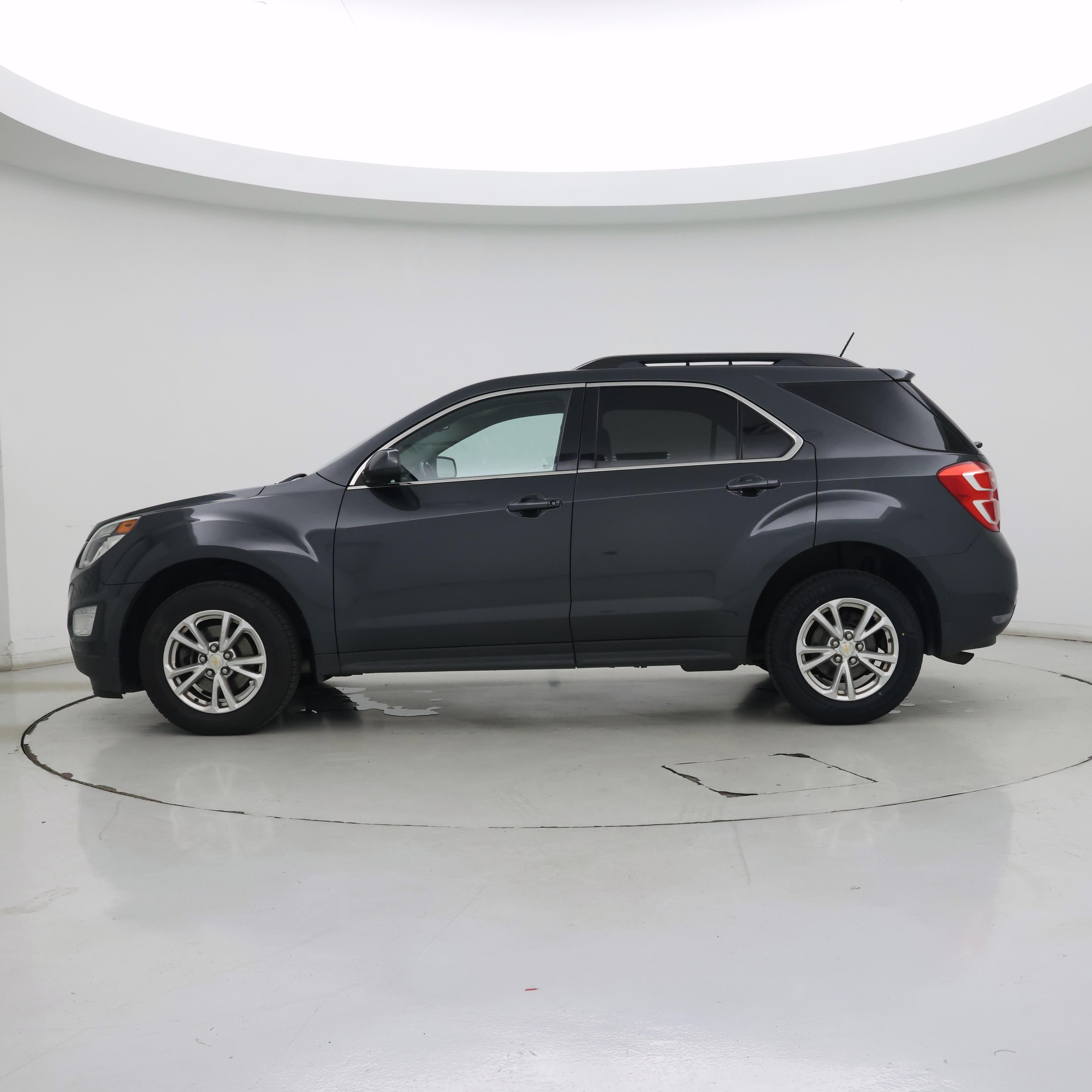 Thumbnail: 2017 Chevrolet Equinox - 3