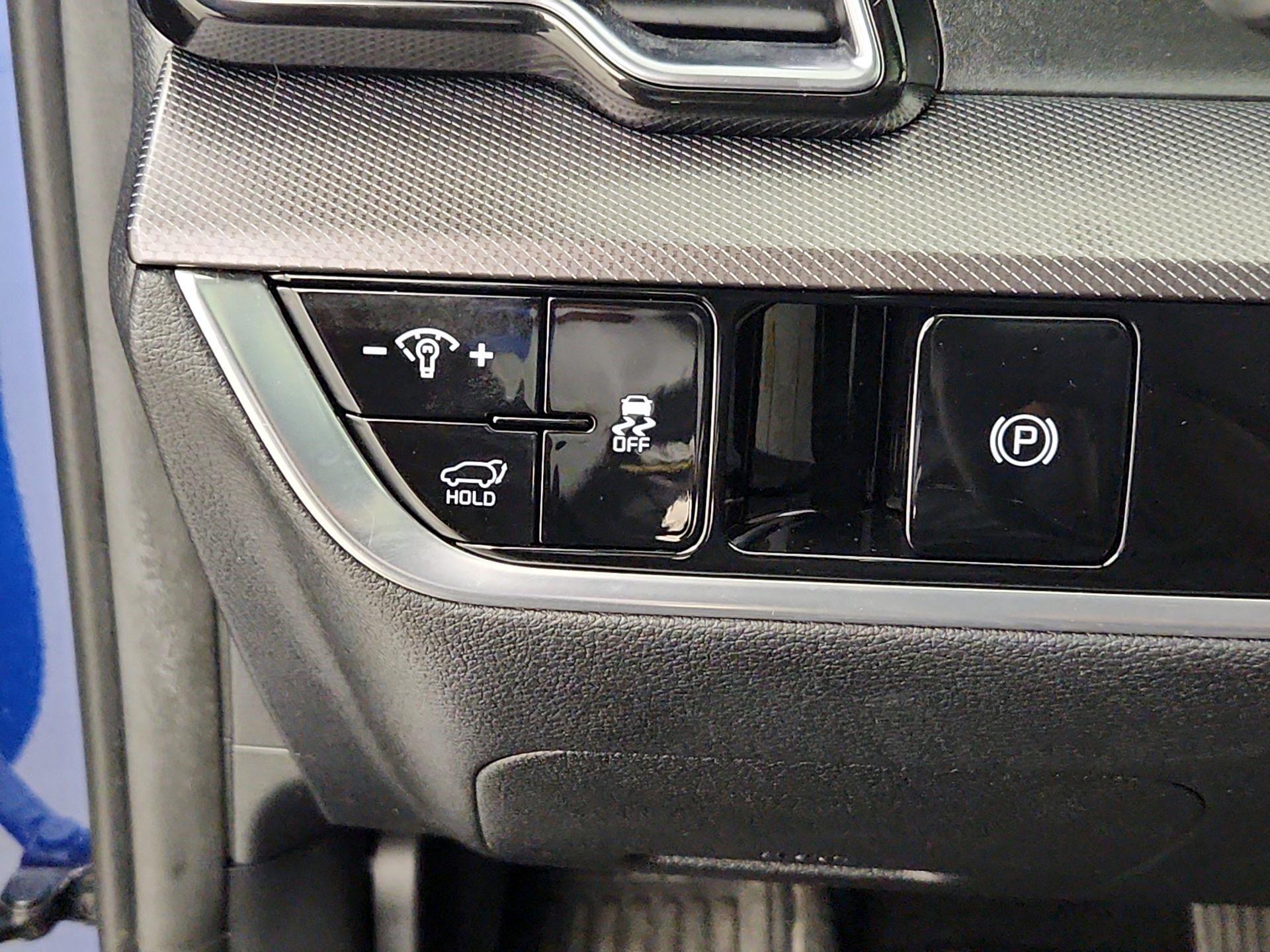 Thumbnail: 2023 Kia Sportage - 13