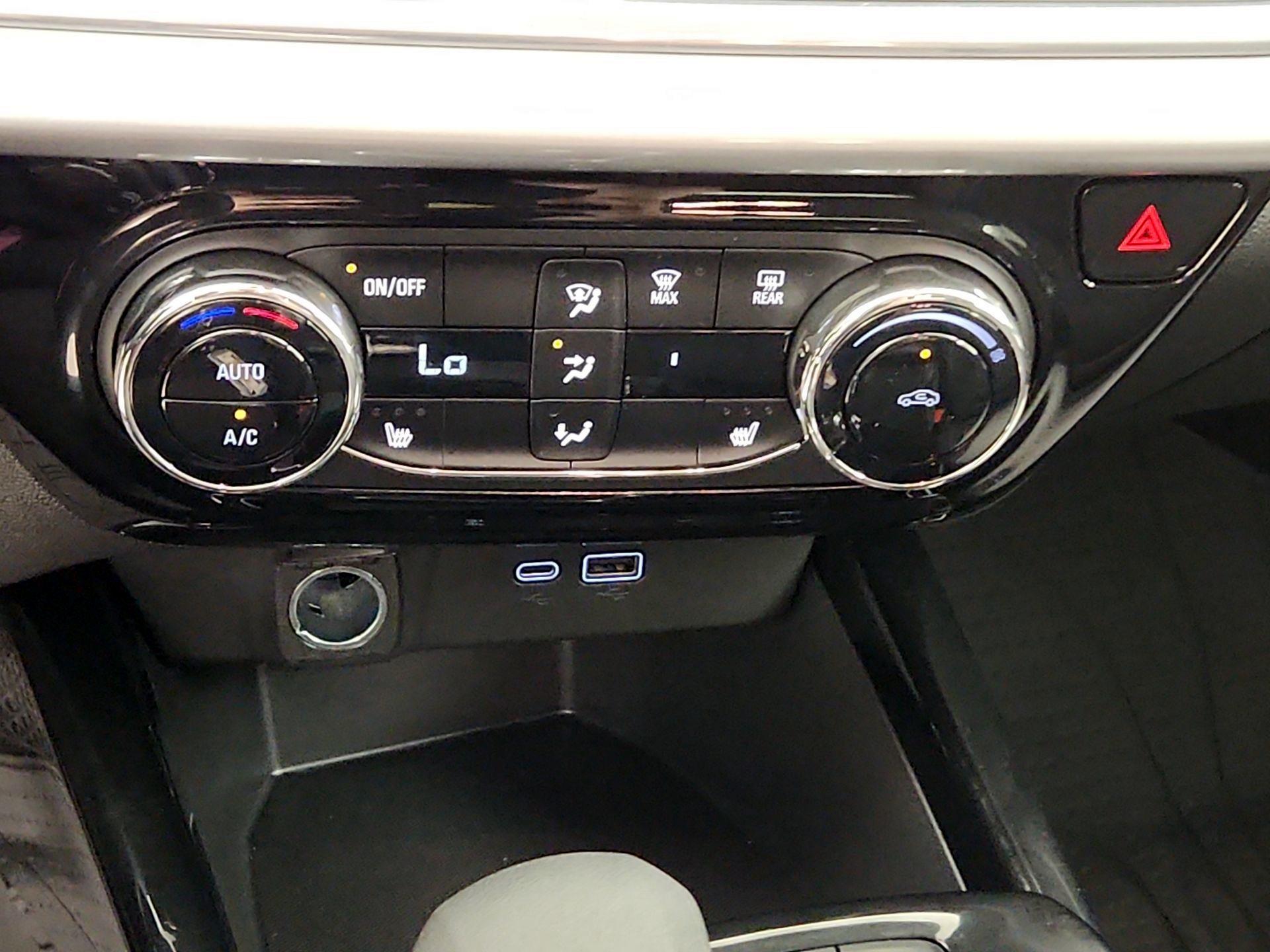 Thumbnail: 2024 Chevrolet Trax - 16