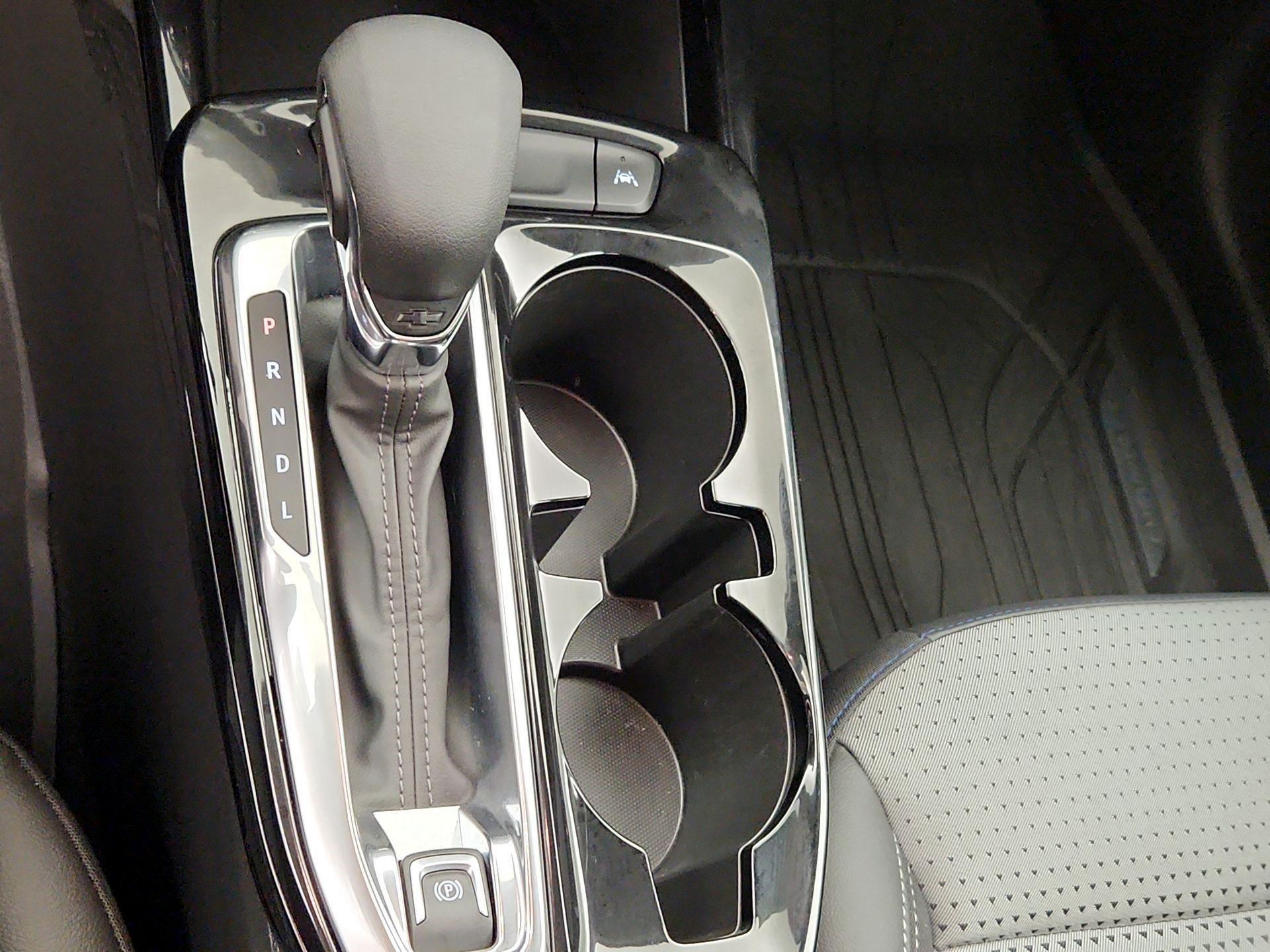 Thumbnail: 2024 Chevrolet Trax - 17