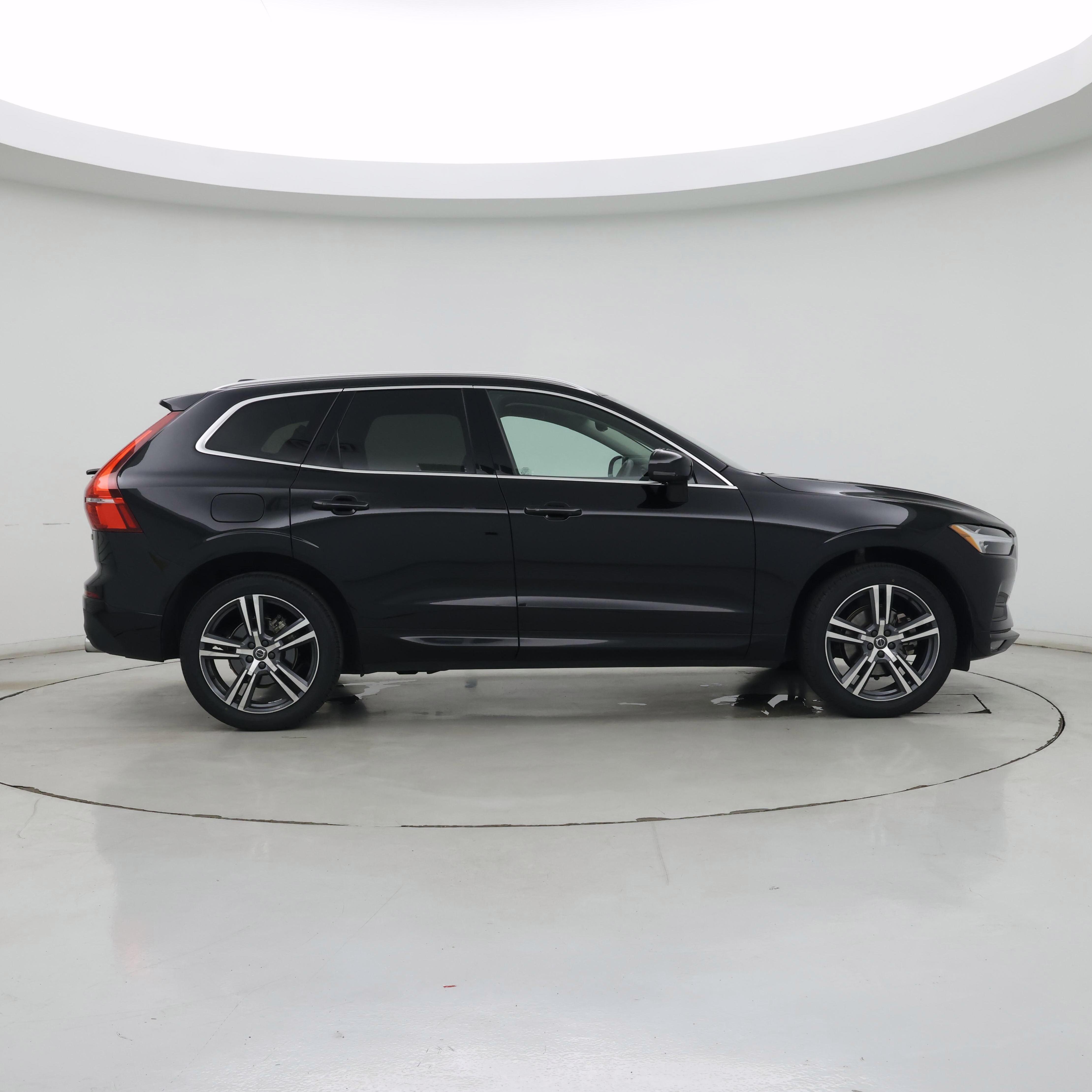Thumbnail: 2021 Volvo XC60 - 7