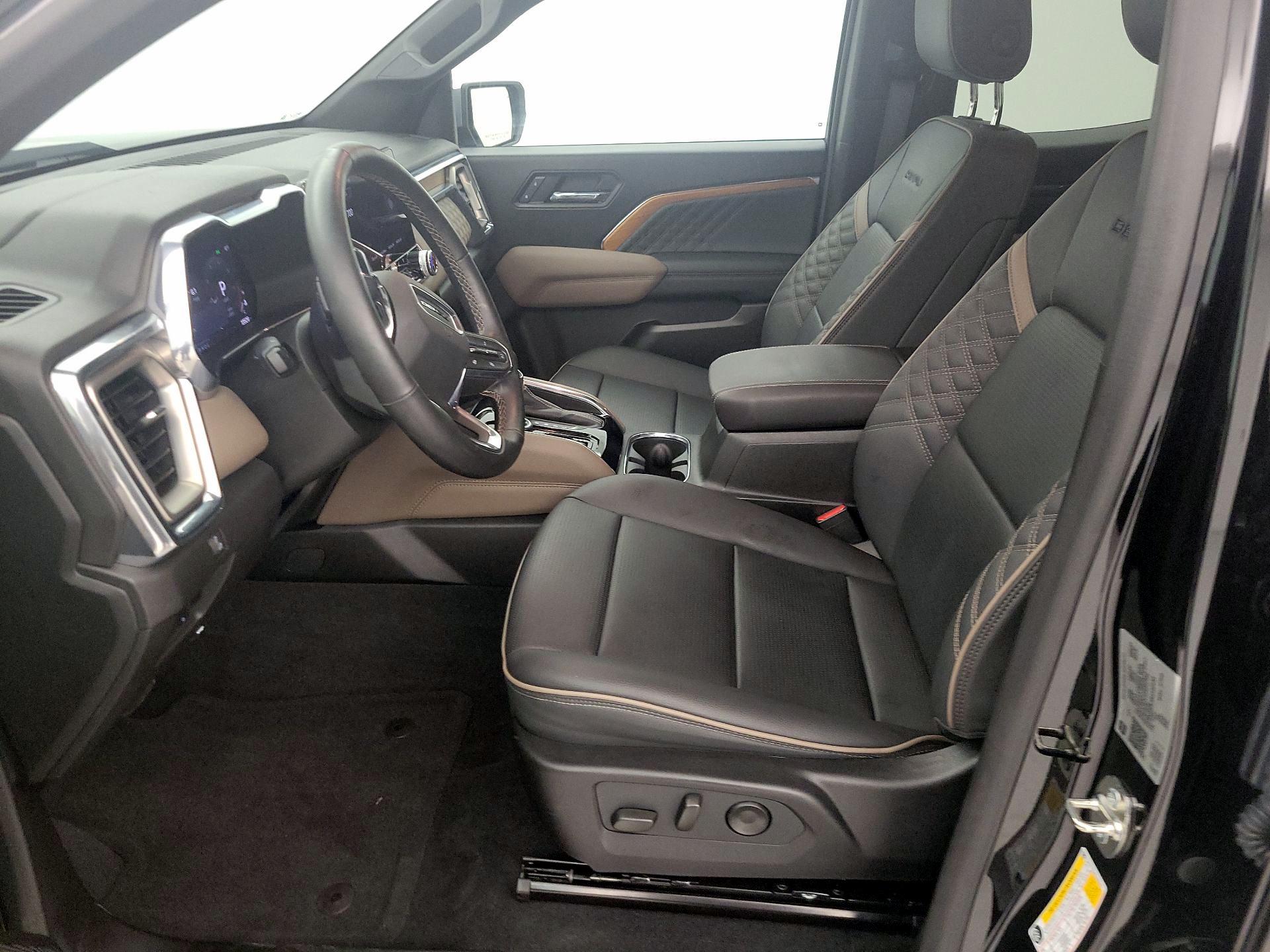 Thumbnail: 2024 GMC Canyon - 11
