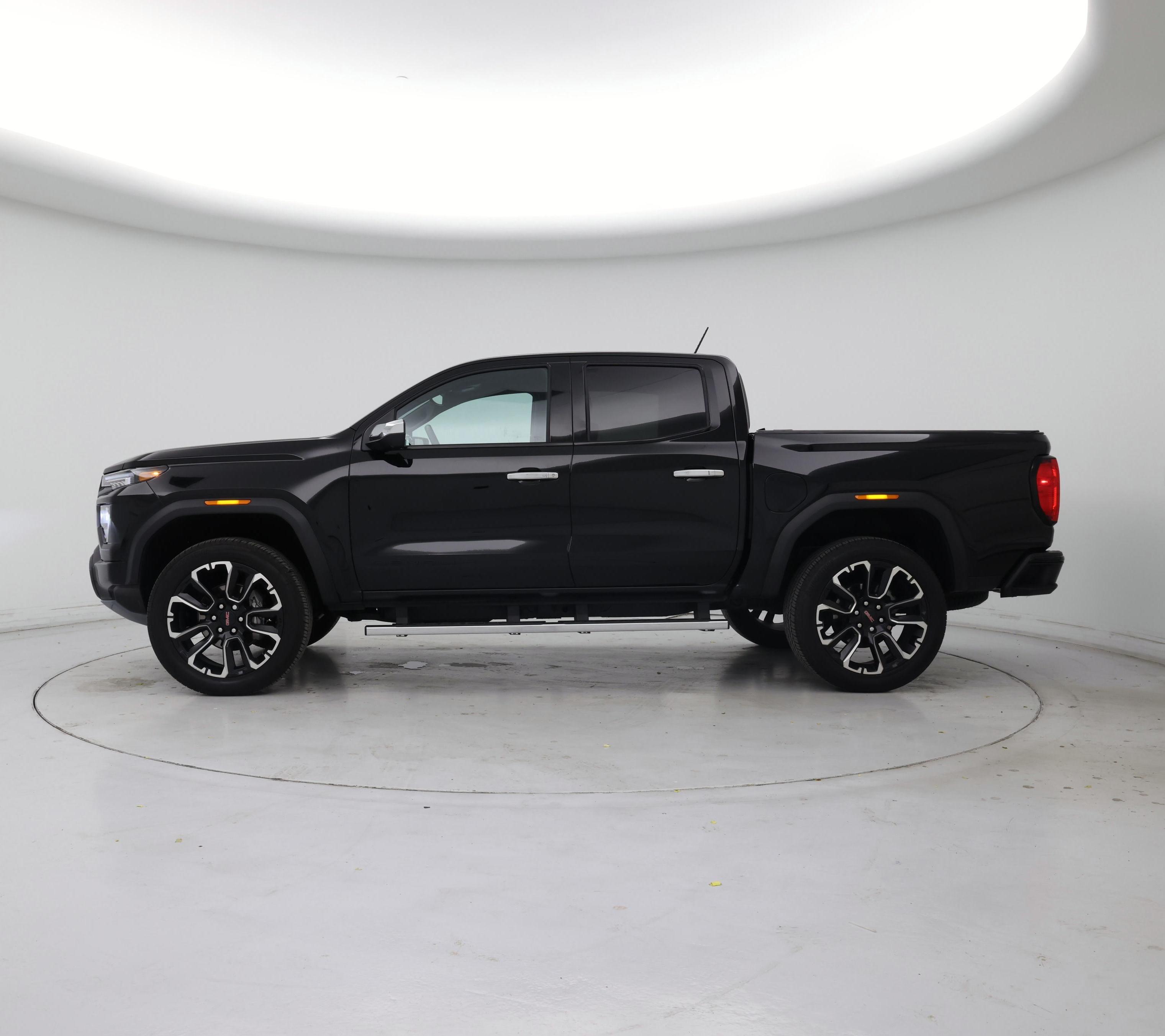 Thumbnail: 2024 GMC Canyon - 3