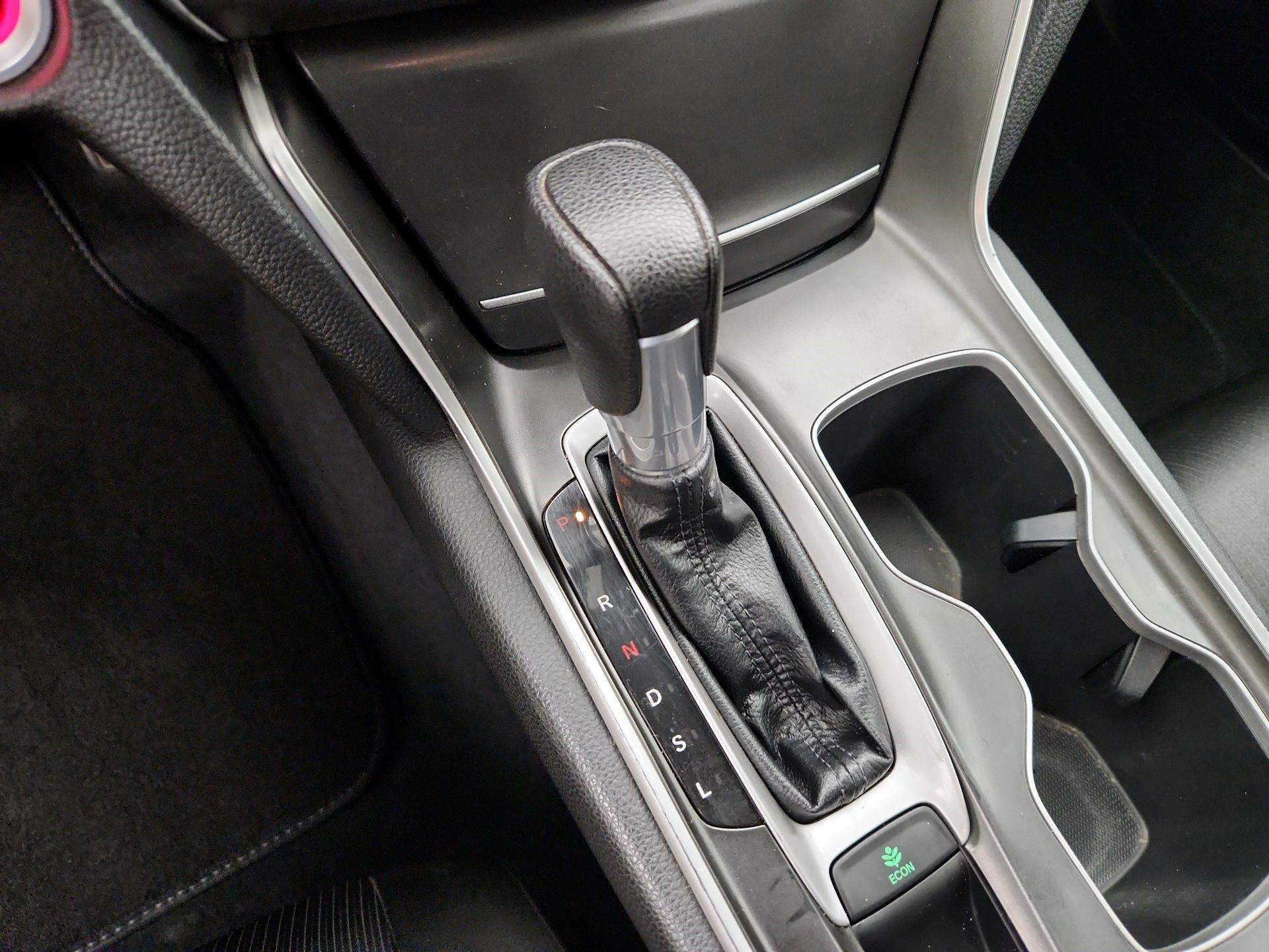 Thumbnail: 2019 Honda Accord - 17
