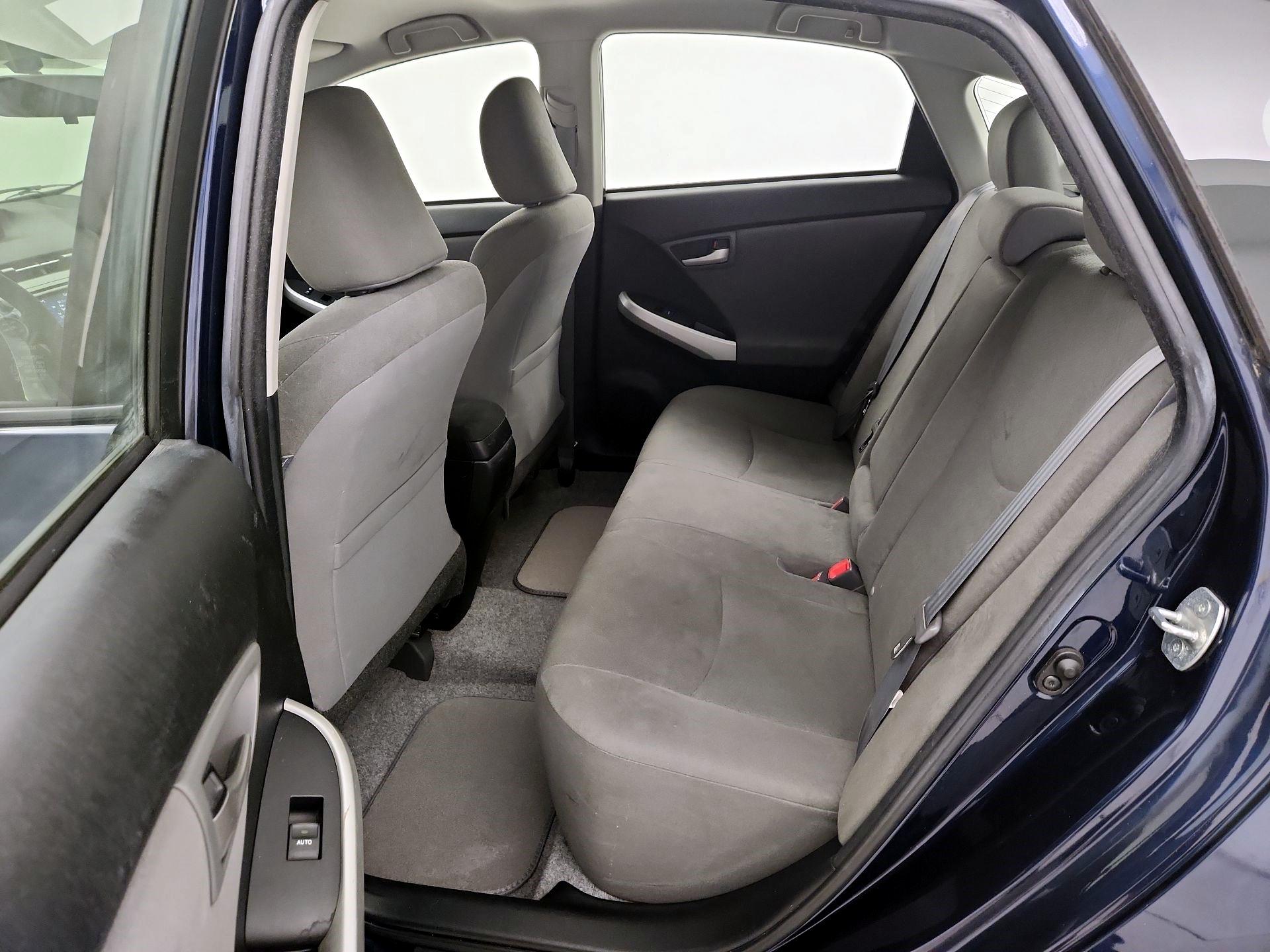 Thumbnail: 2014 Toyota Prius - 18