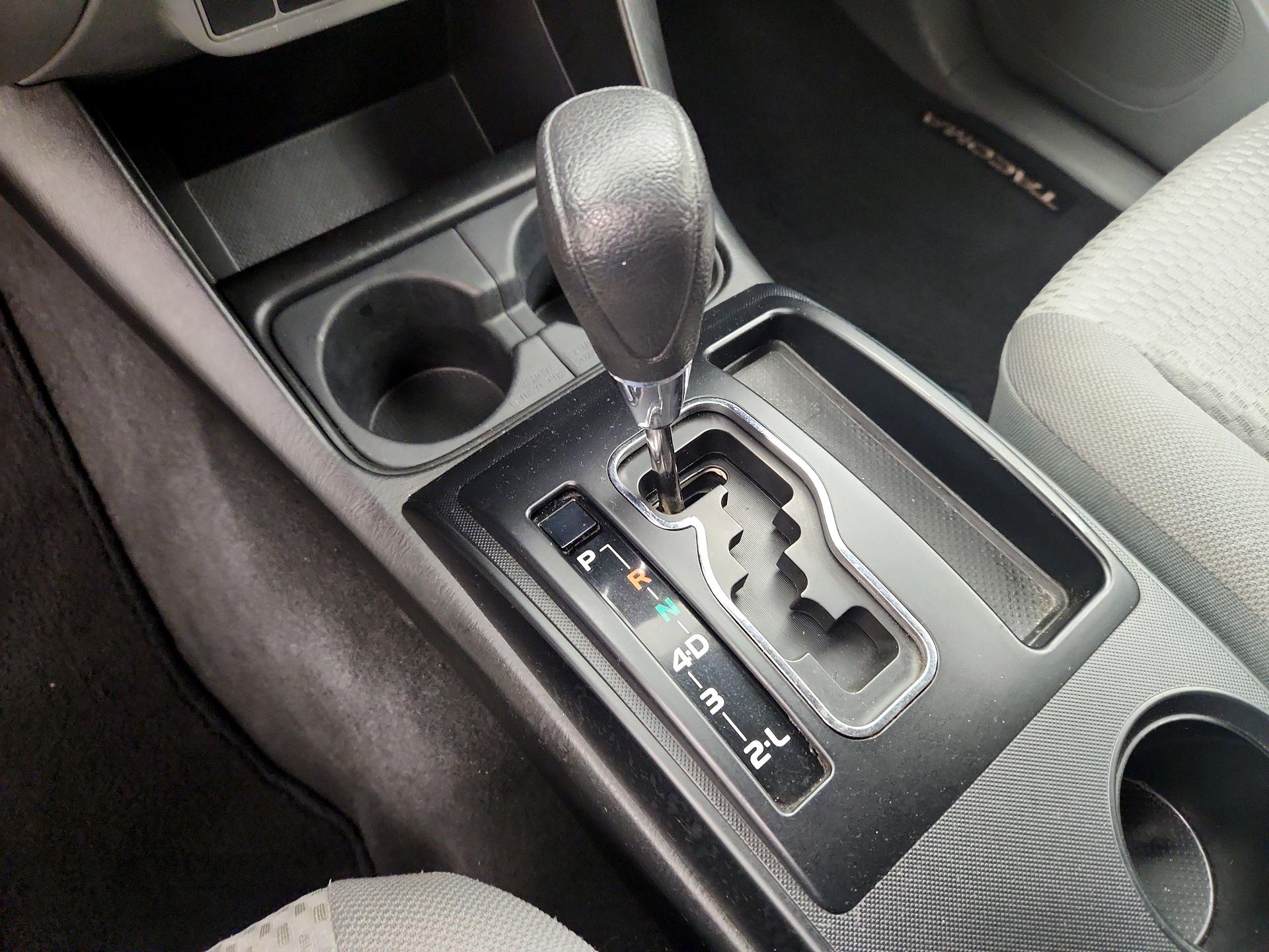 Thumbnail: 2015 Toyota Tacoma - 16