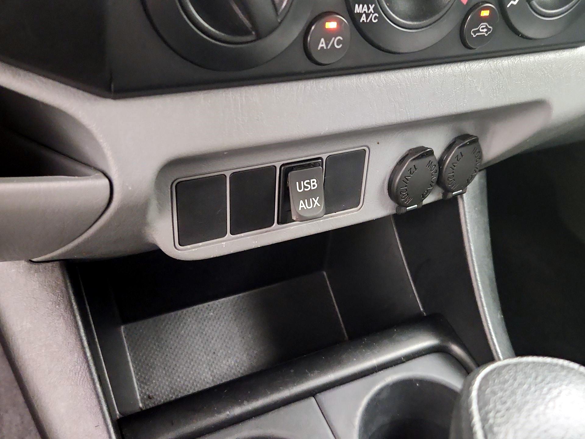 Thumbnail: 2015 Toyota Tacoma - 17