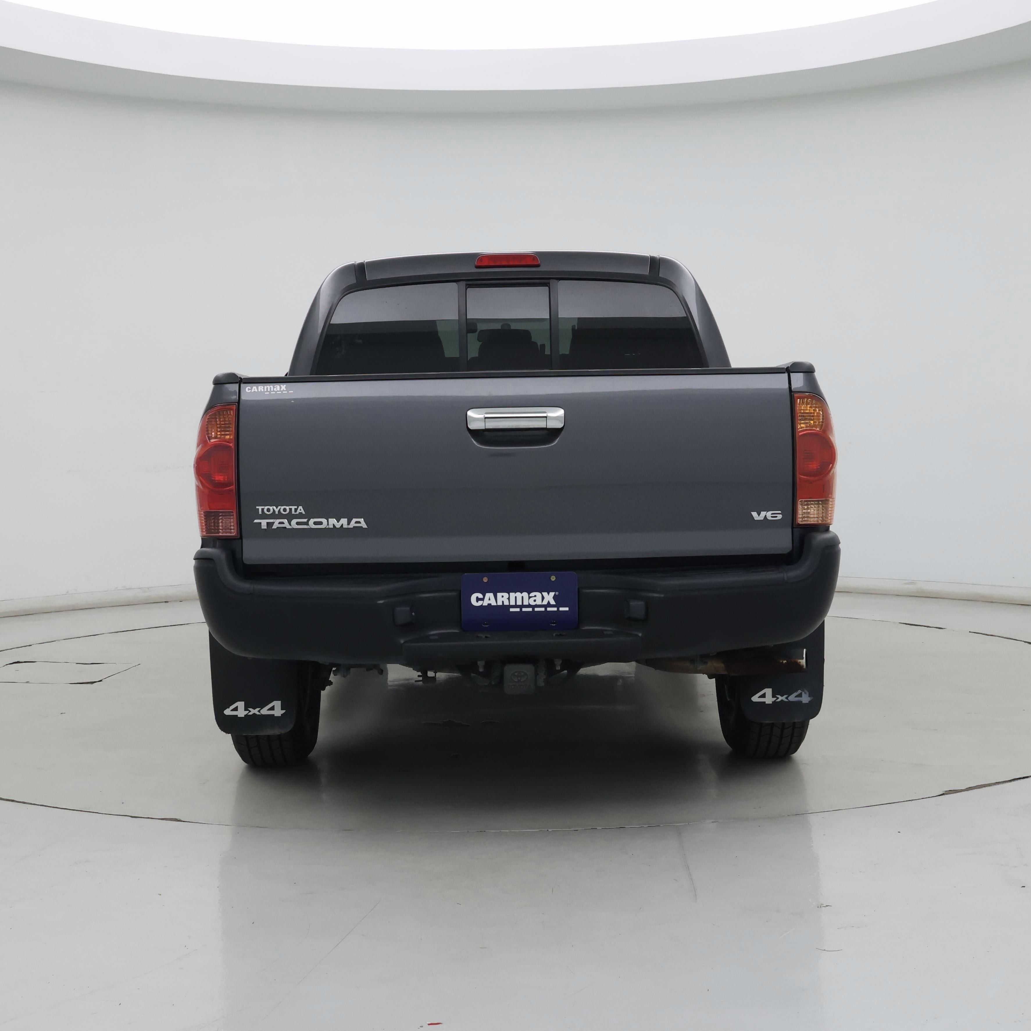 Thumbnail: 2015 Toyota Tacoma - 6