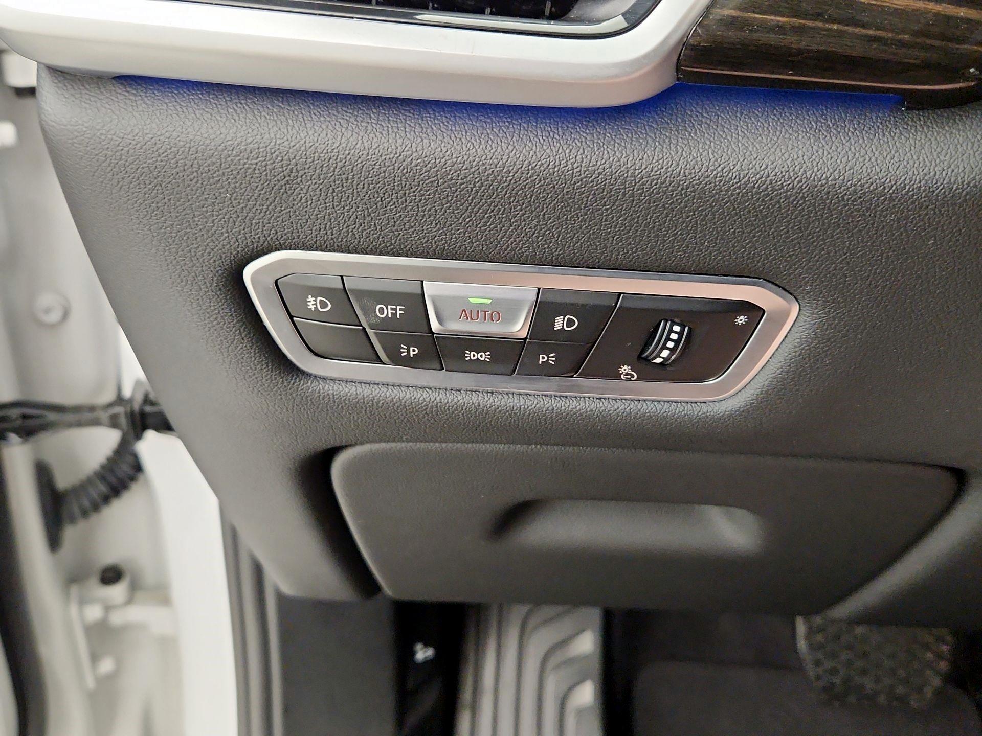 Thumbnail: 2021 BMW X5 - 13