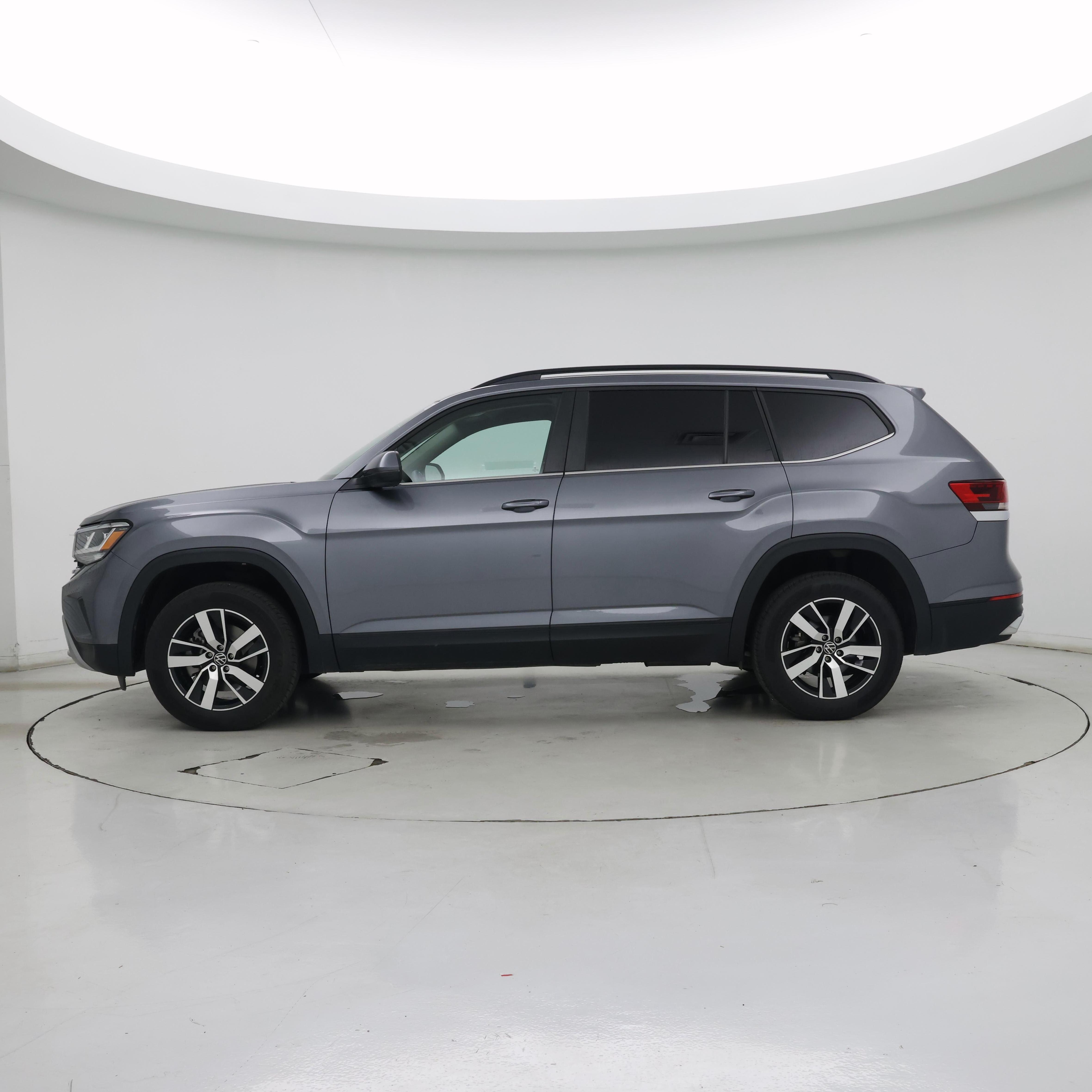 Thumbnail: 2022 Volkswagen Atlas - 3